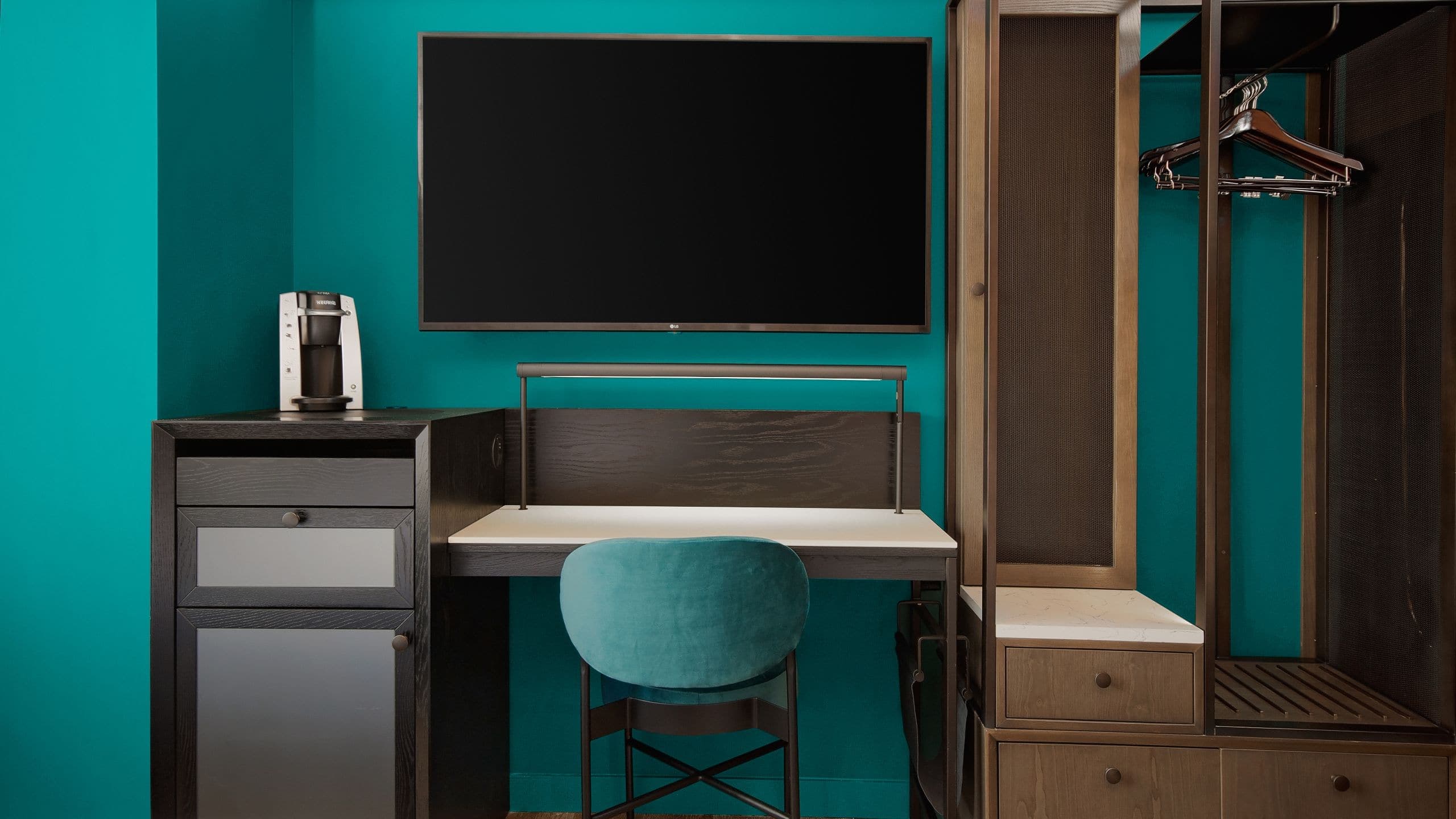 City View Two Queen Beds - Image 2