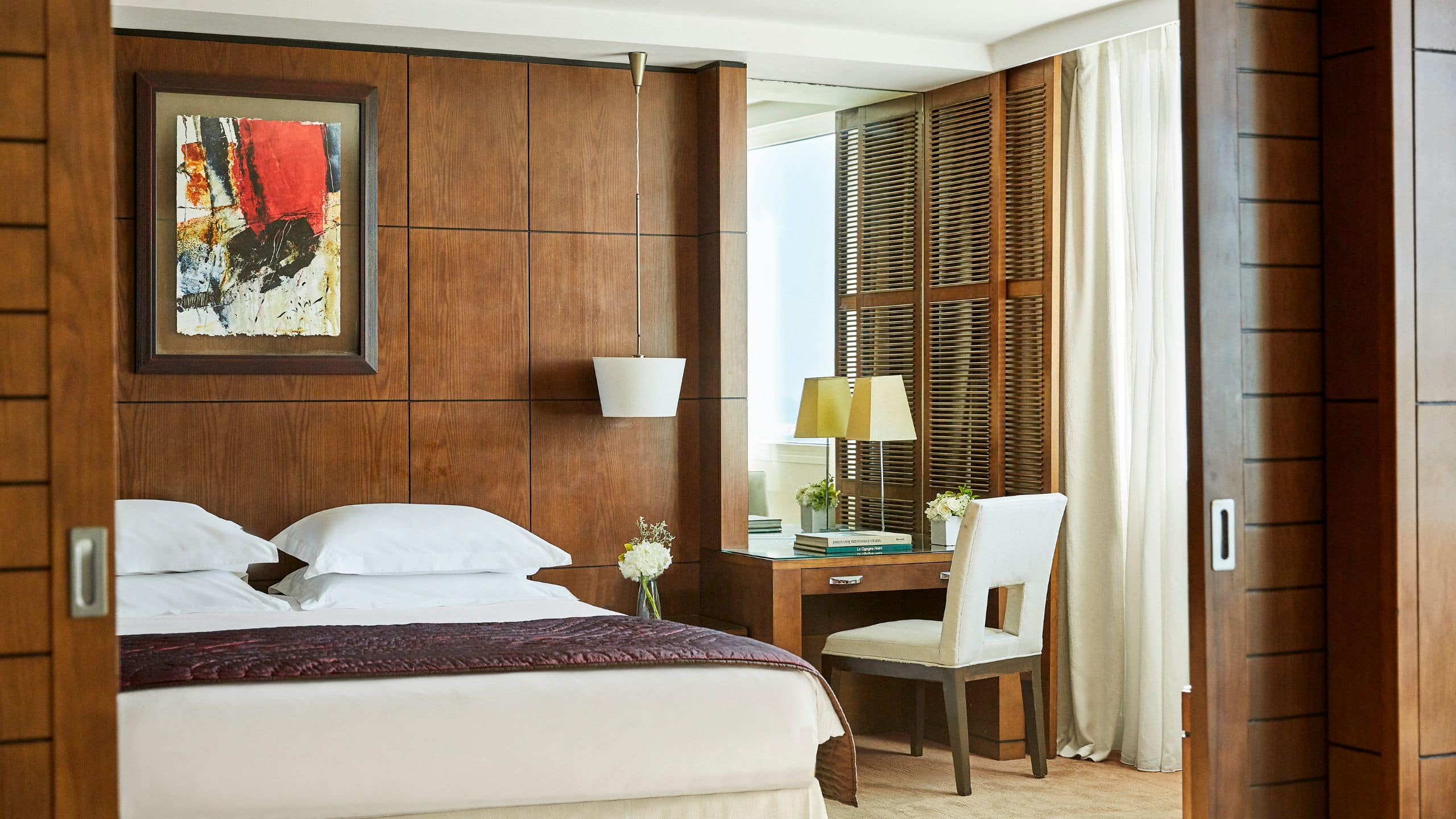 Executive Suite - Image 4