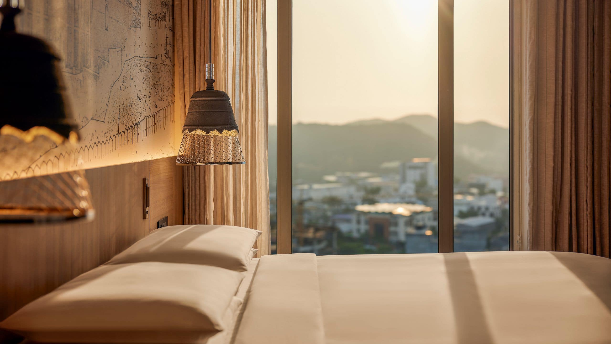 1 King Bed - Image 2