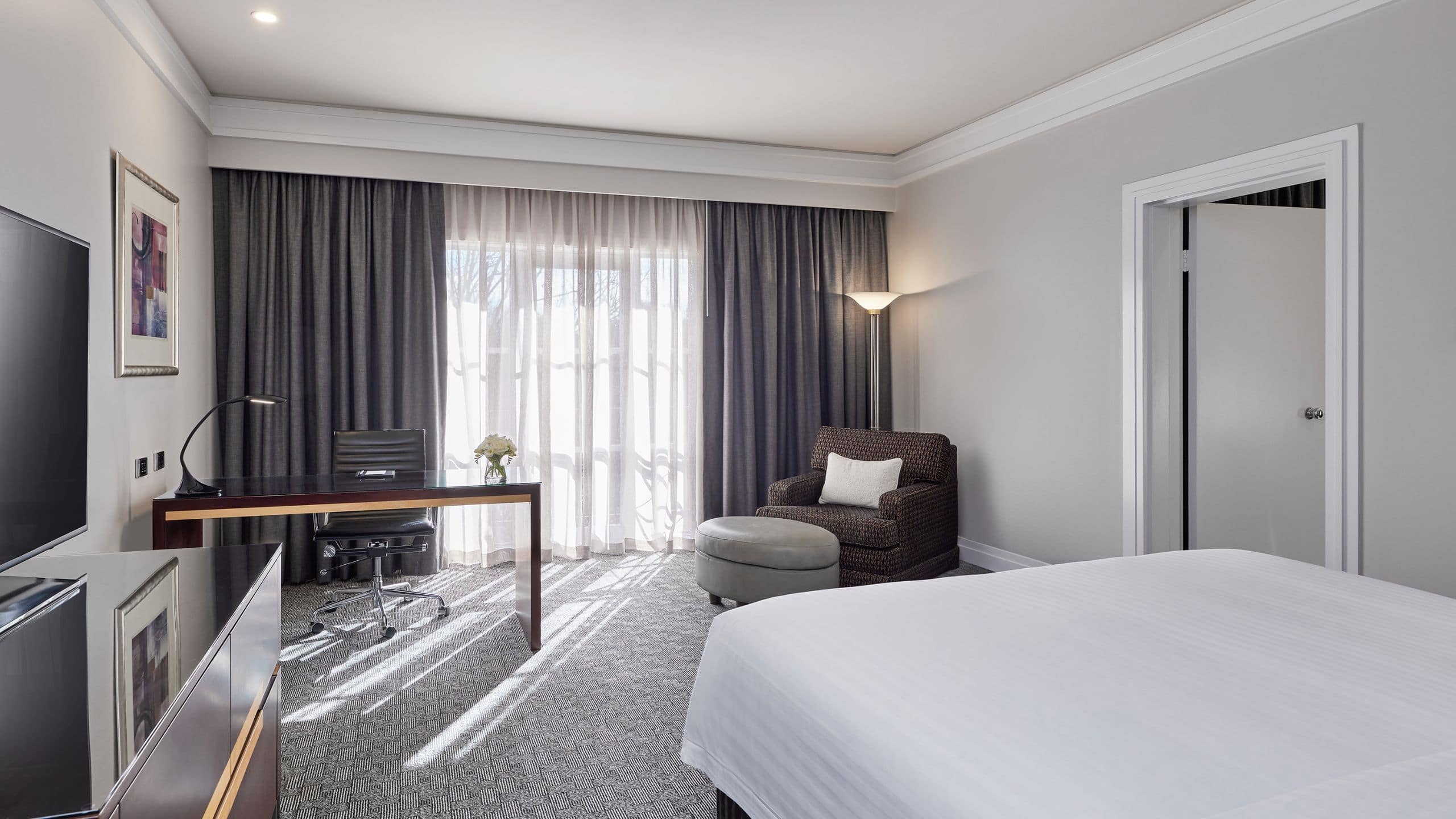 Park Suite - Image 4