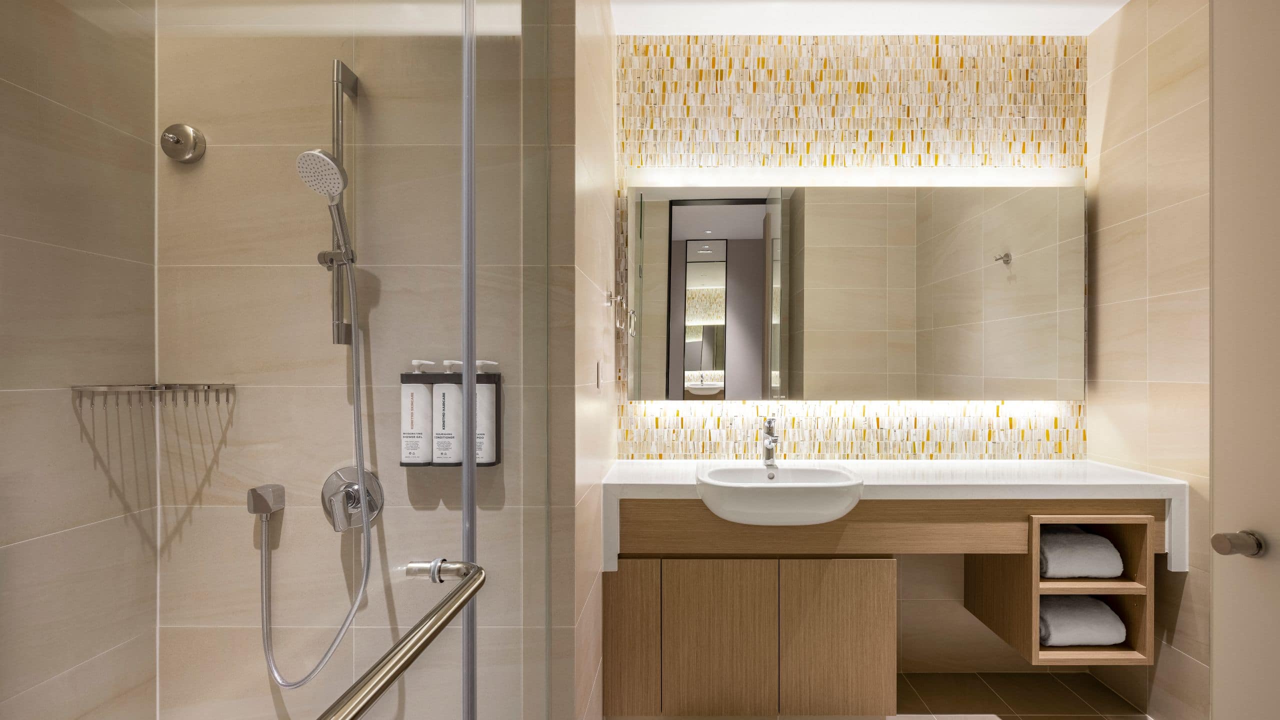 1 King Bed - Image 4