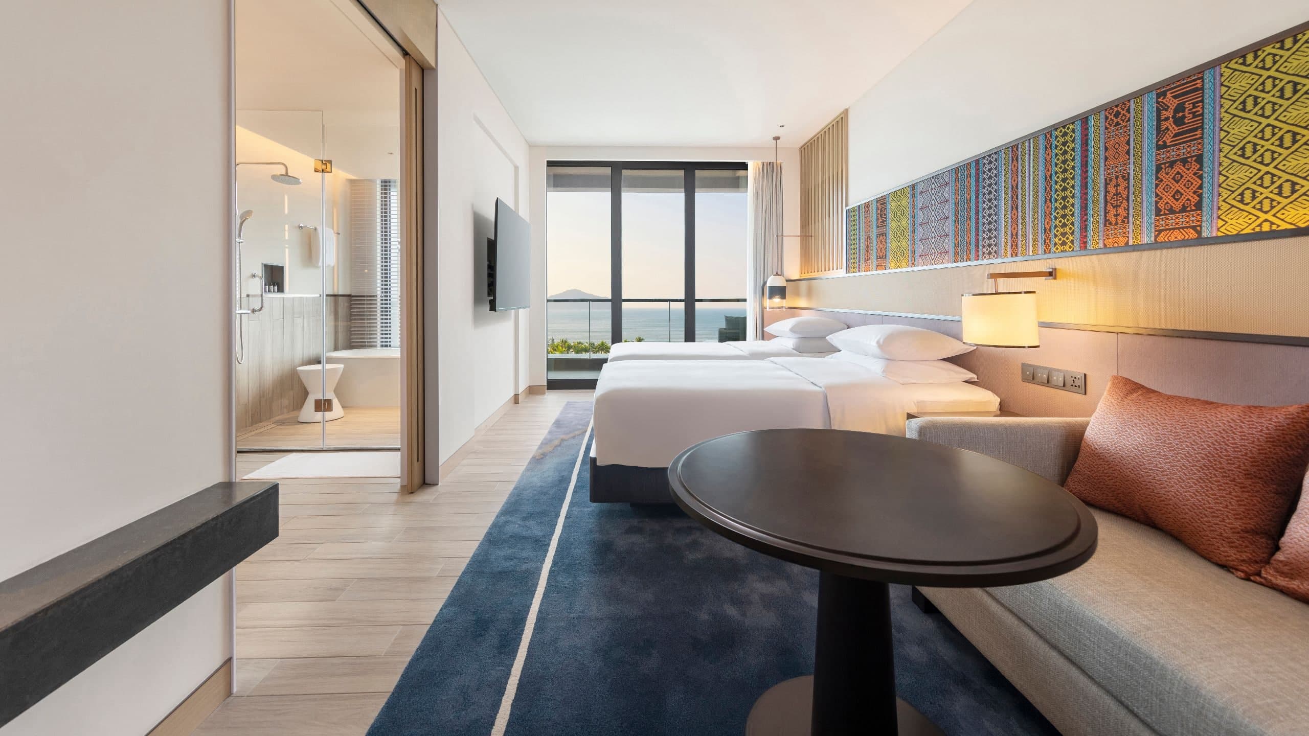 2 Twin Beds, Ocean View Club Access - Image 1