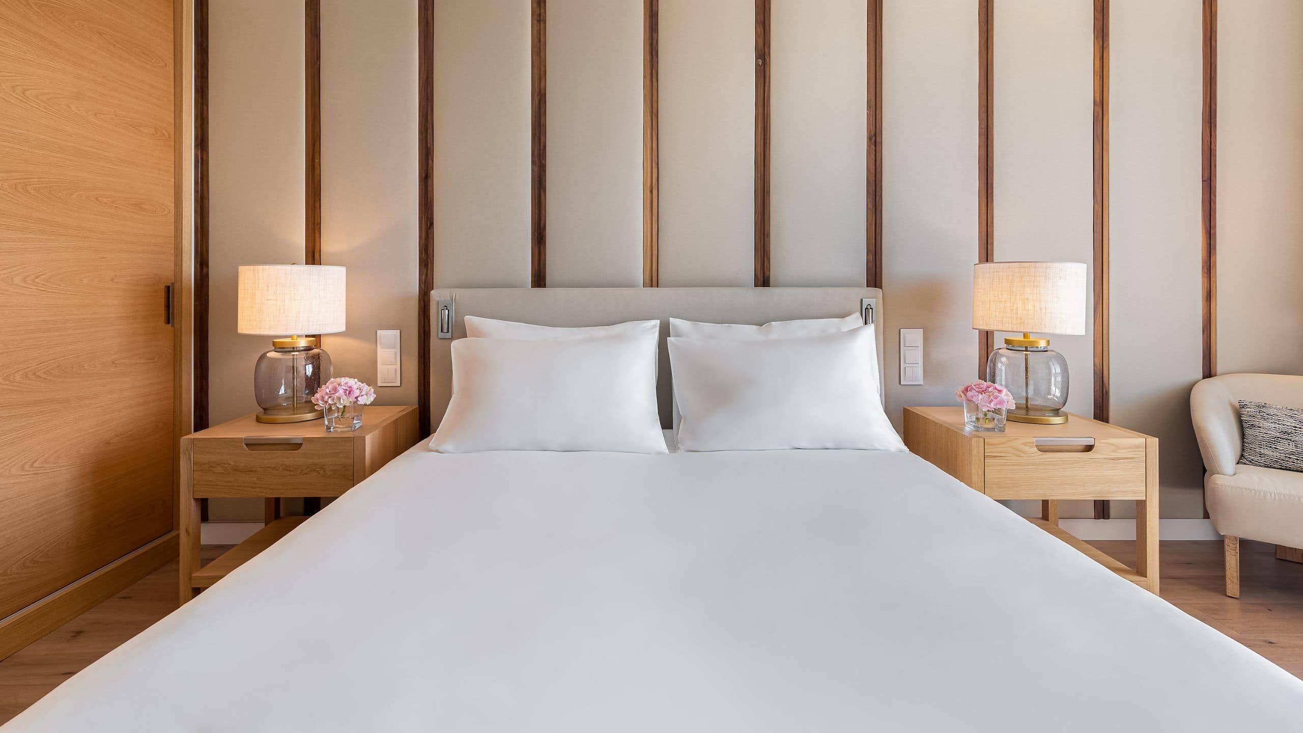 Standard 1 Queen Bed - Image 1