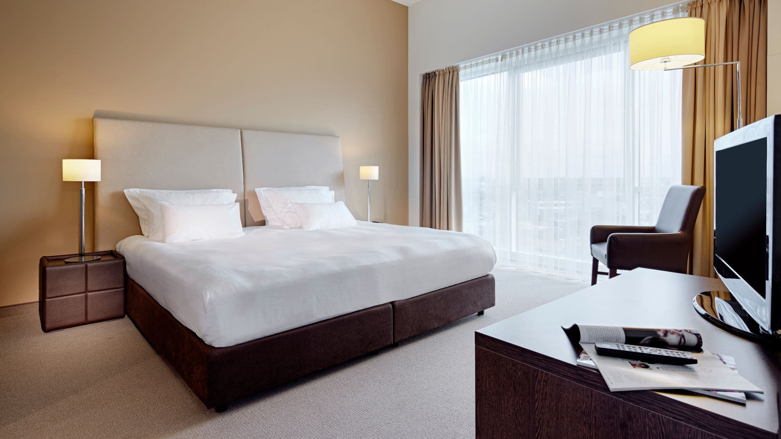 1 Bedroom Suite - Image 1