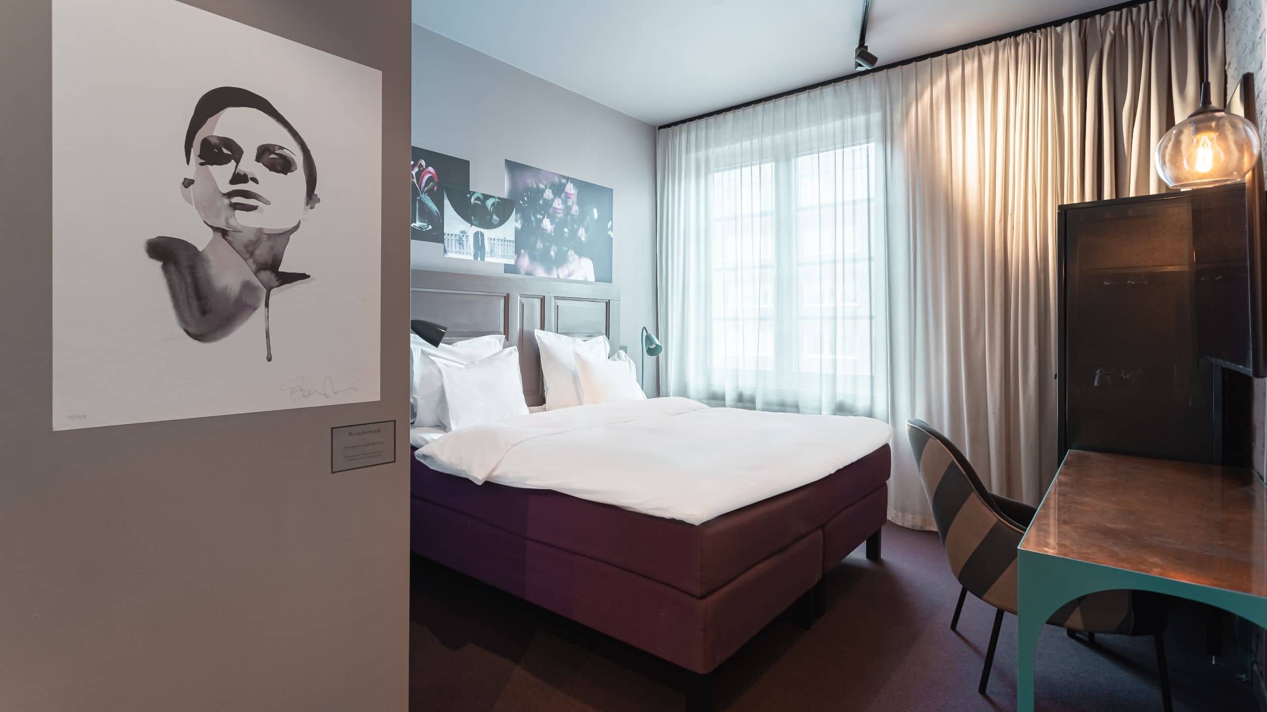 1 King Bed Room - Image 1