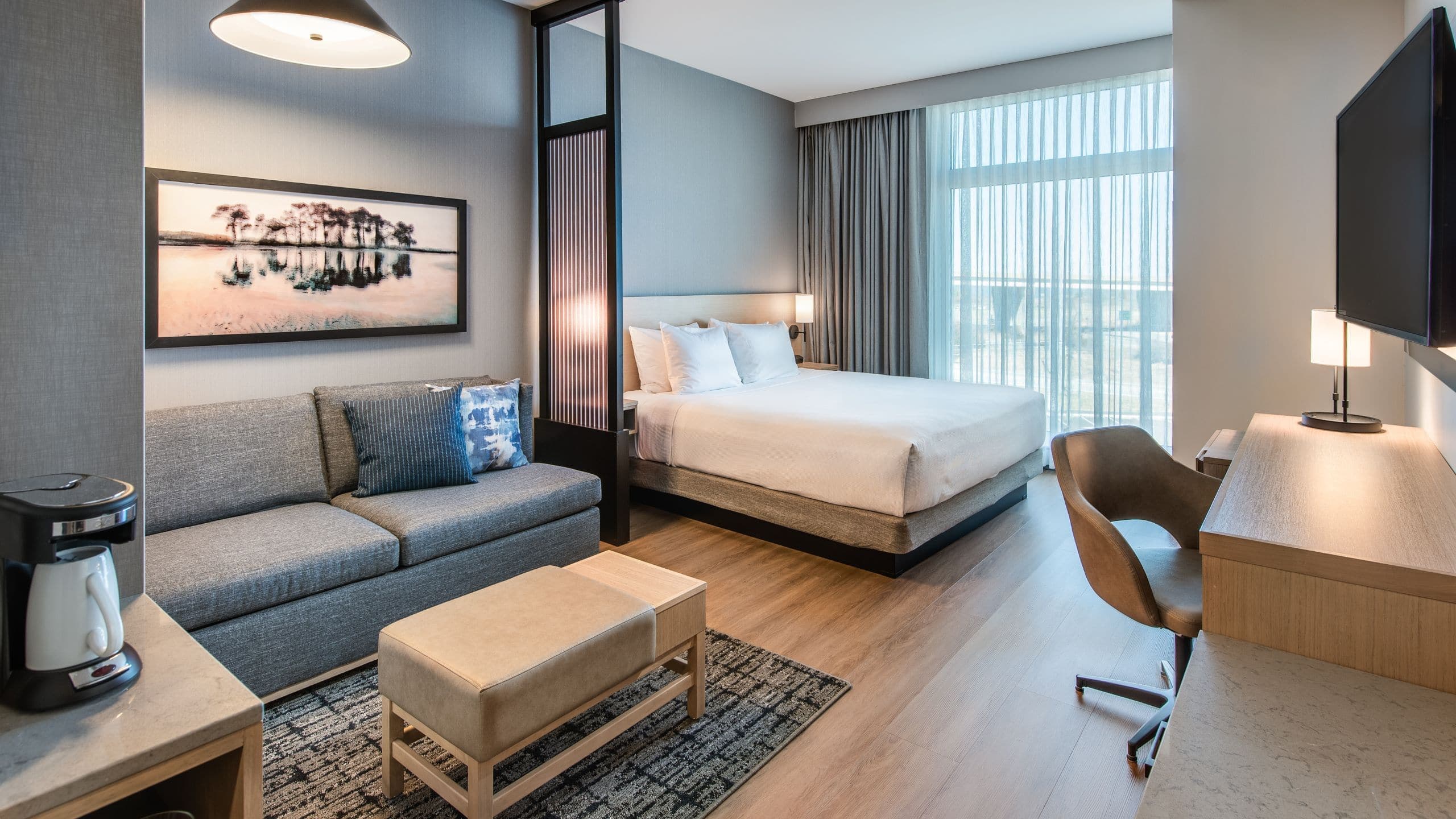 King Bed (plus sofa bed) - Image 1