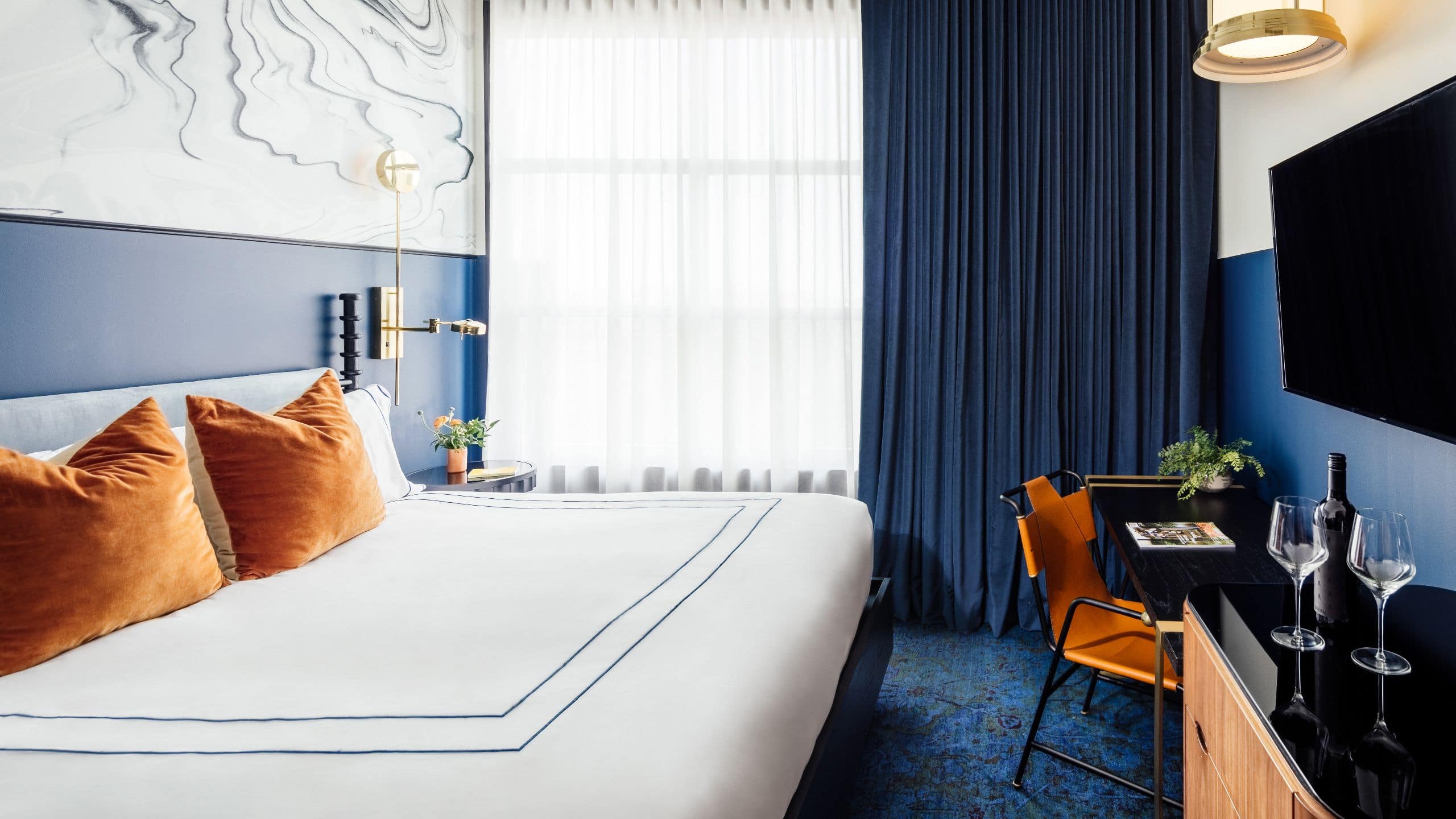 1 King Bed Accessible Roll-In Shower - Image 1