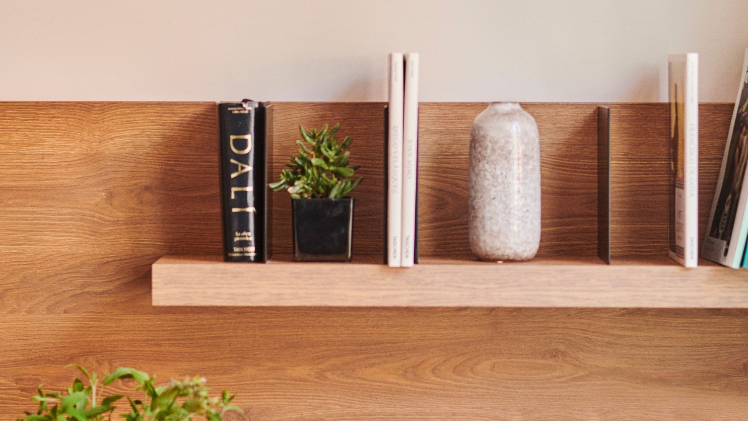 1 King Bed - Image 3