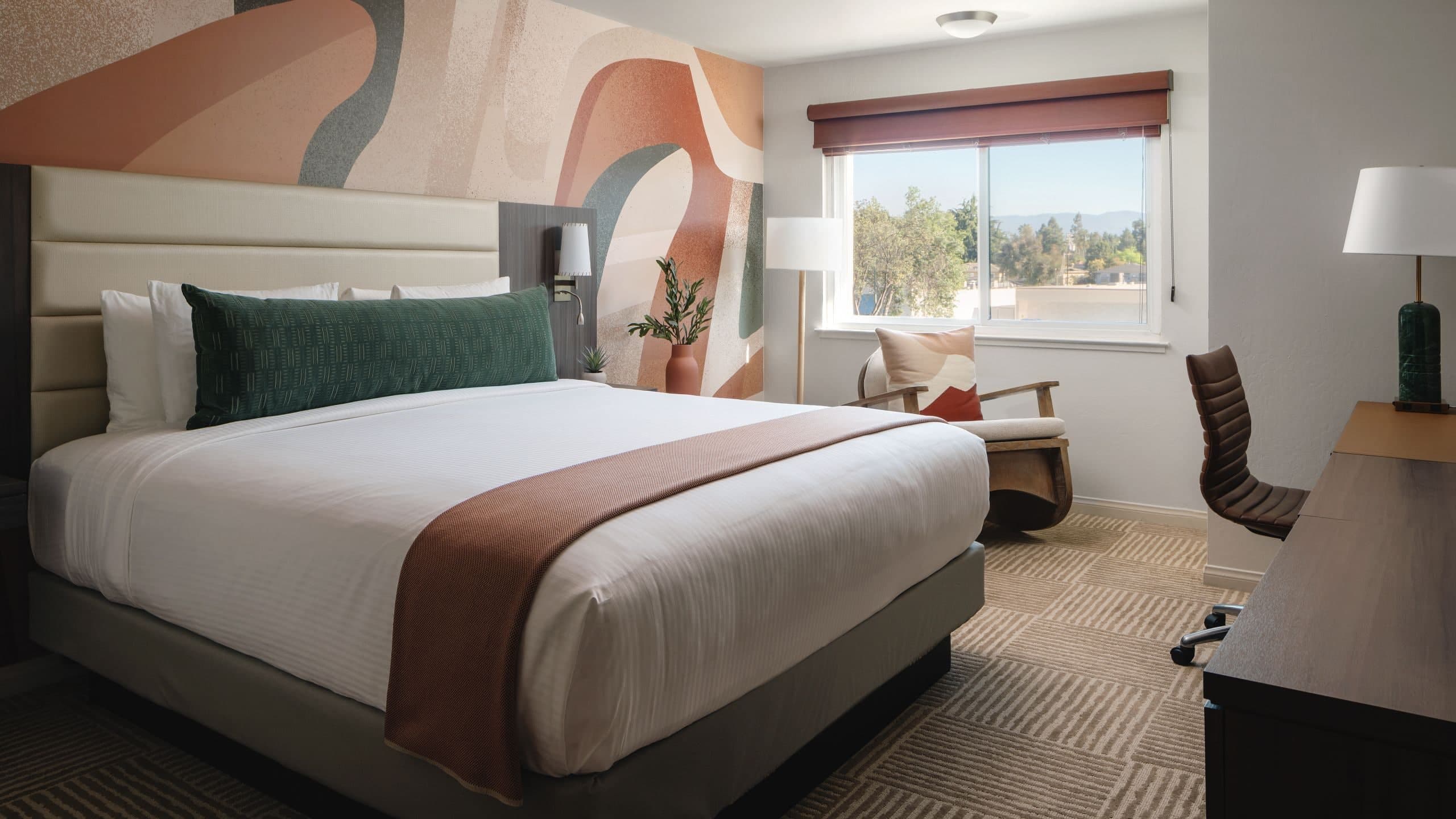 1 King Bed With Accessible Shower - Image 1