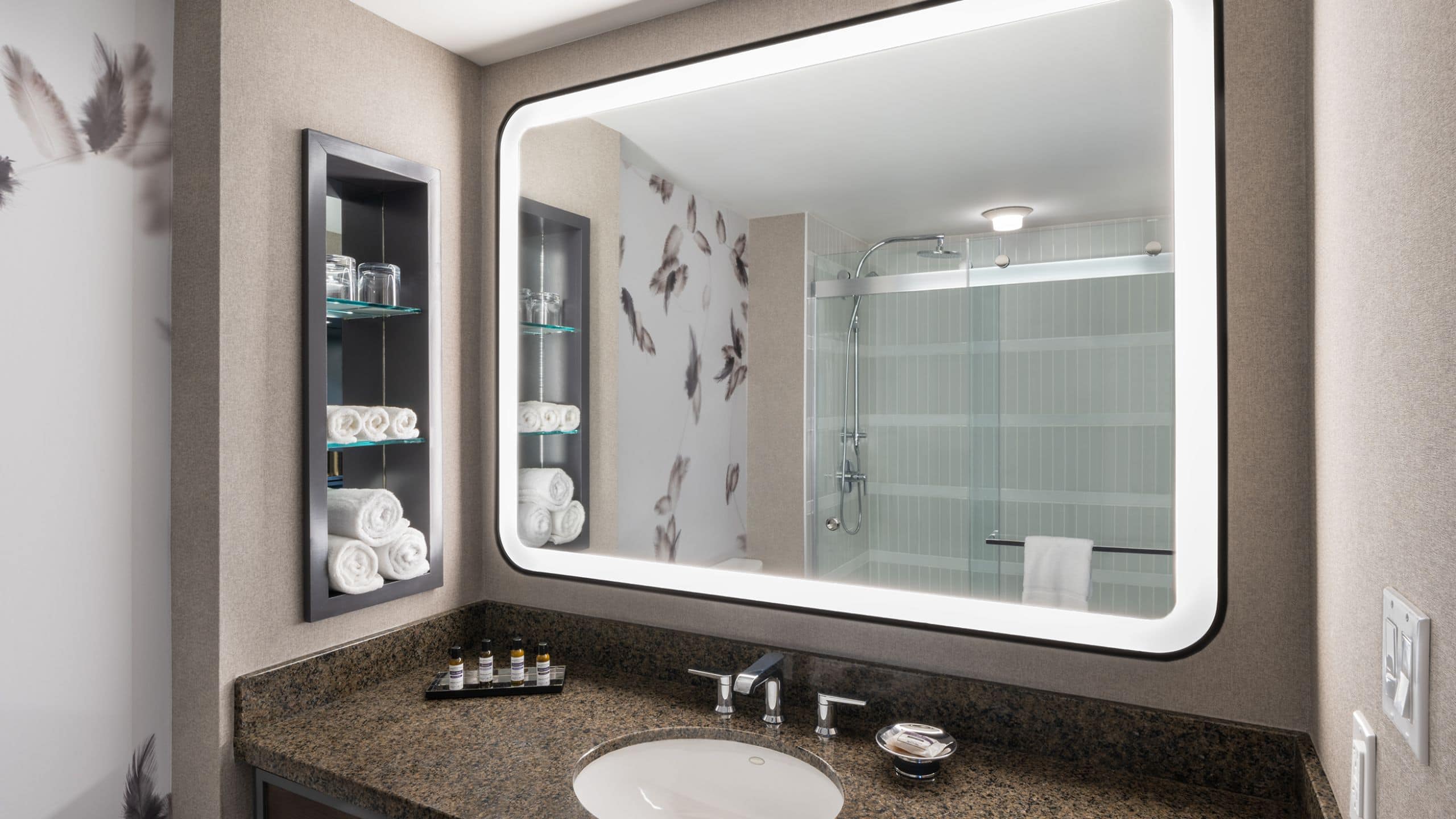 1 King Bed - Image 2