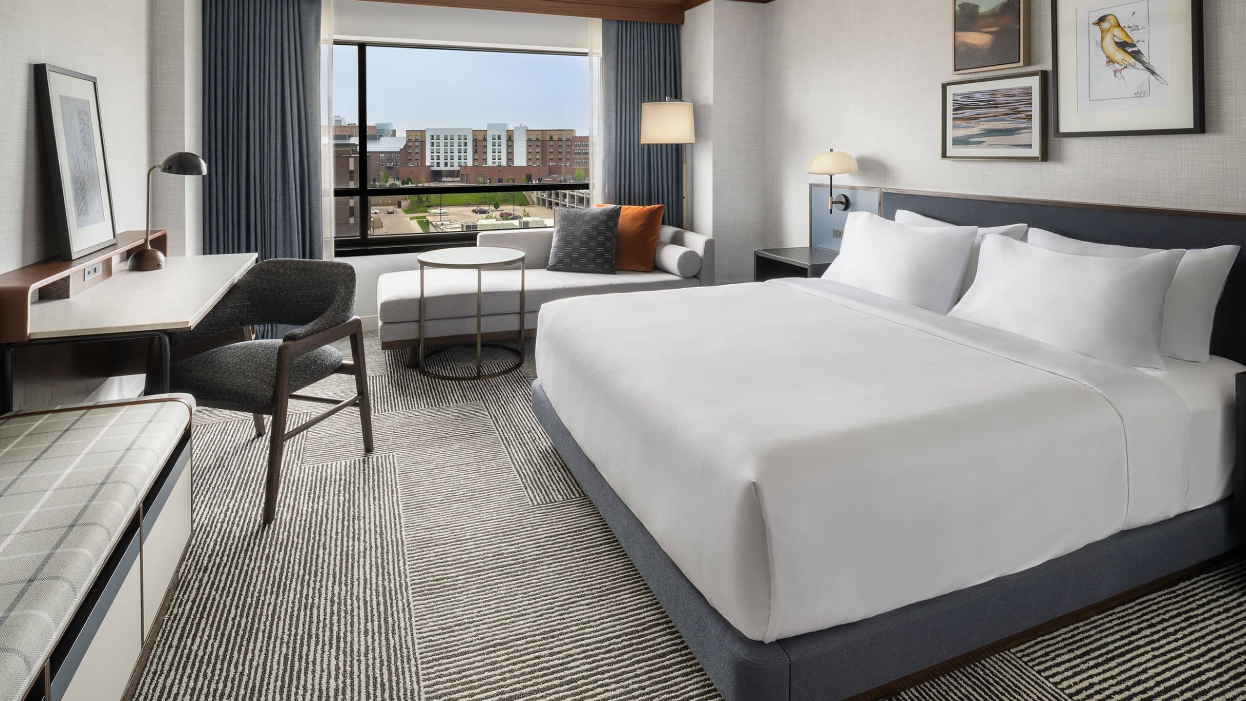 1 King Bed - Image 1