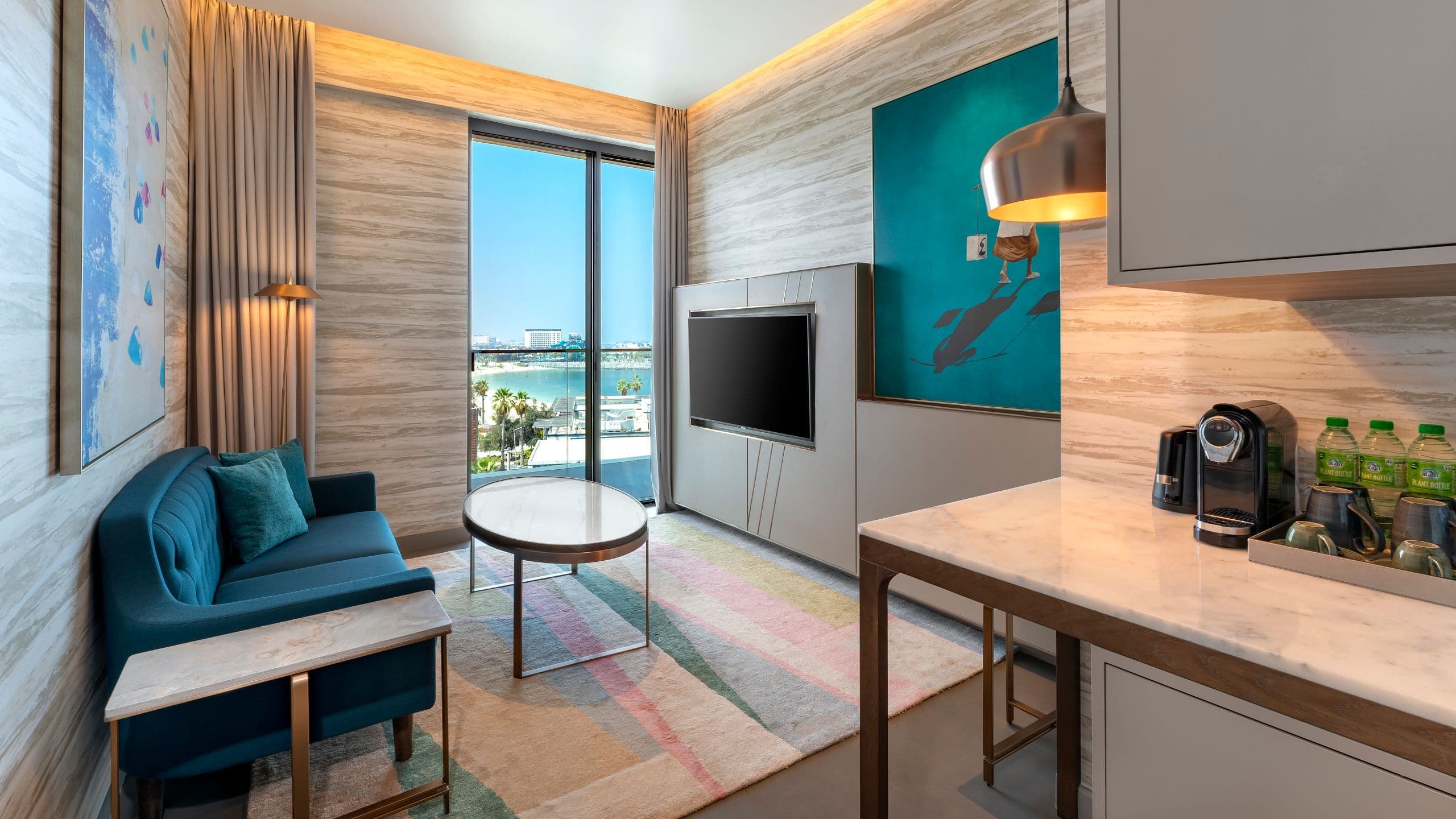 Executive Suite - Image 4