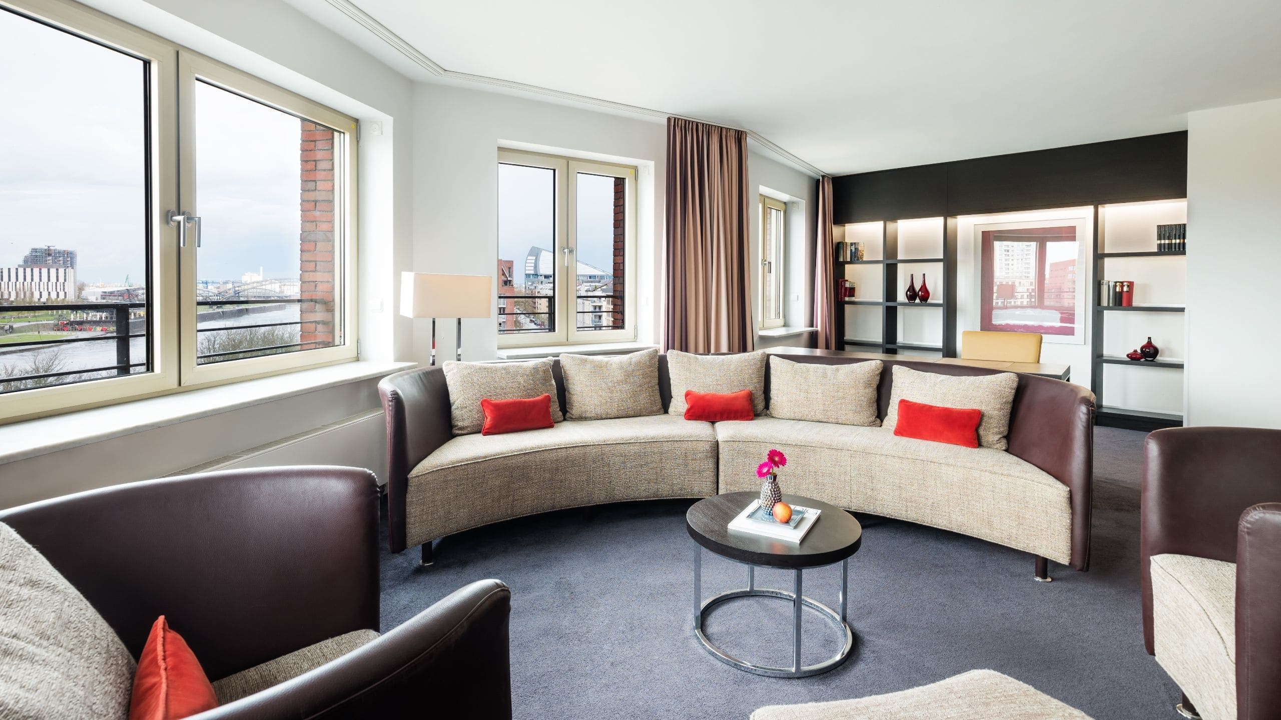 1 Bedroom Suite - Image 2