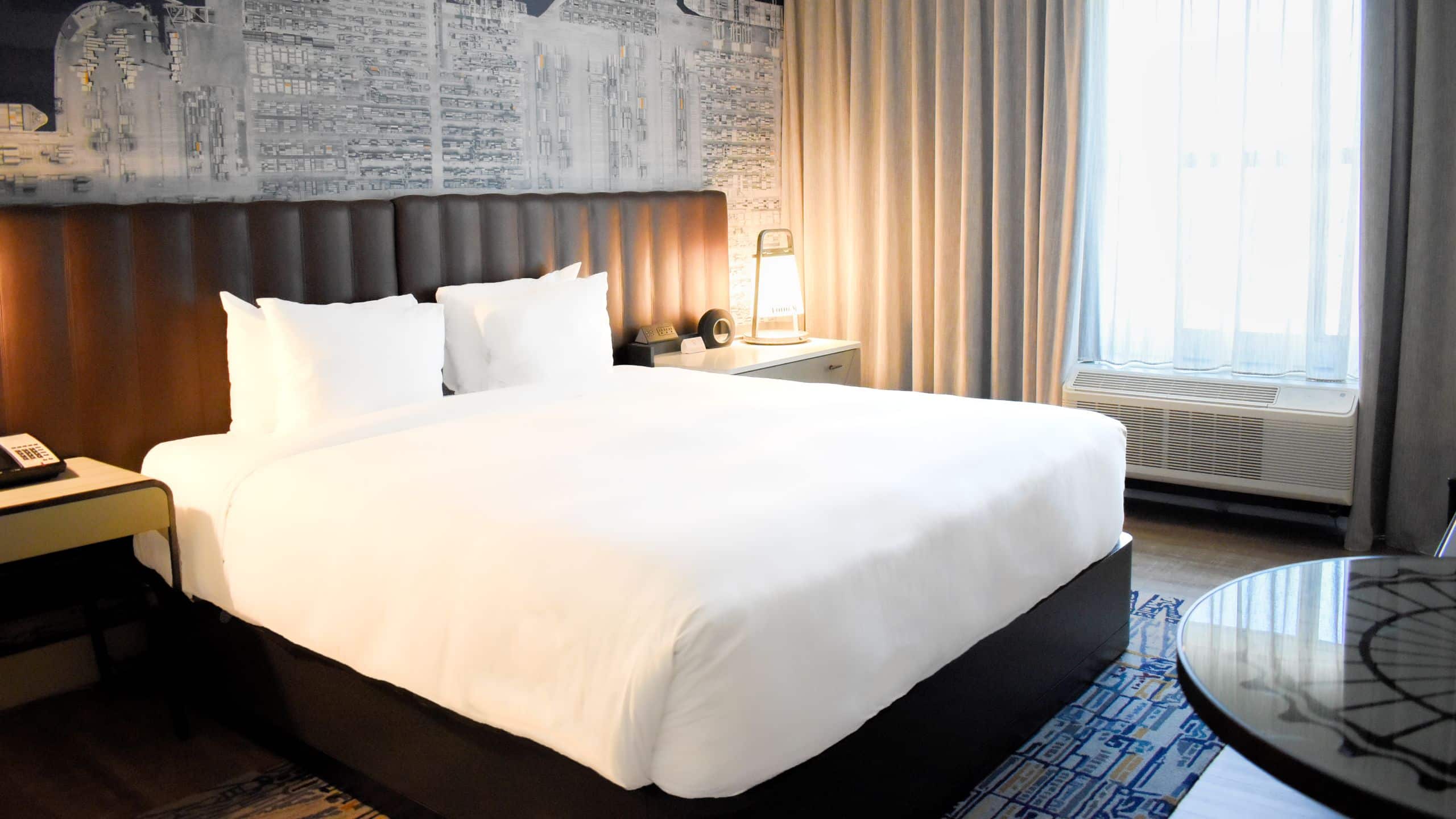 1 King Bed with ADA Shower - Image 1