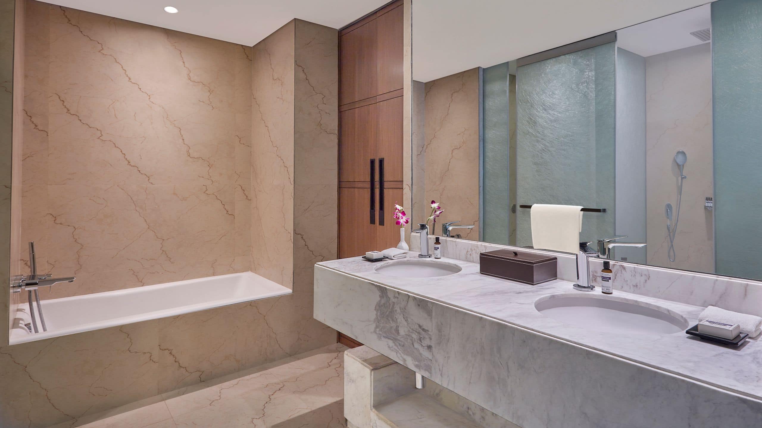 Regency Suite King - Image 4