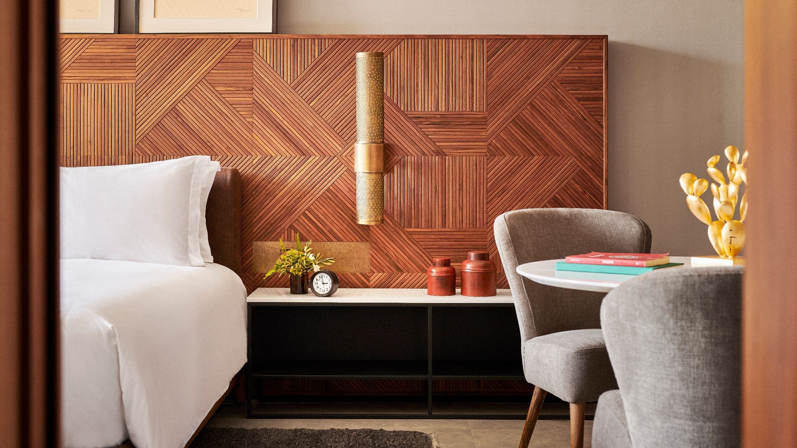 1 King Bed - Image 2