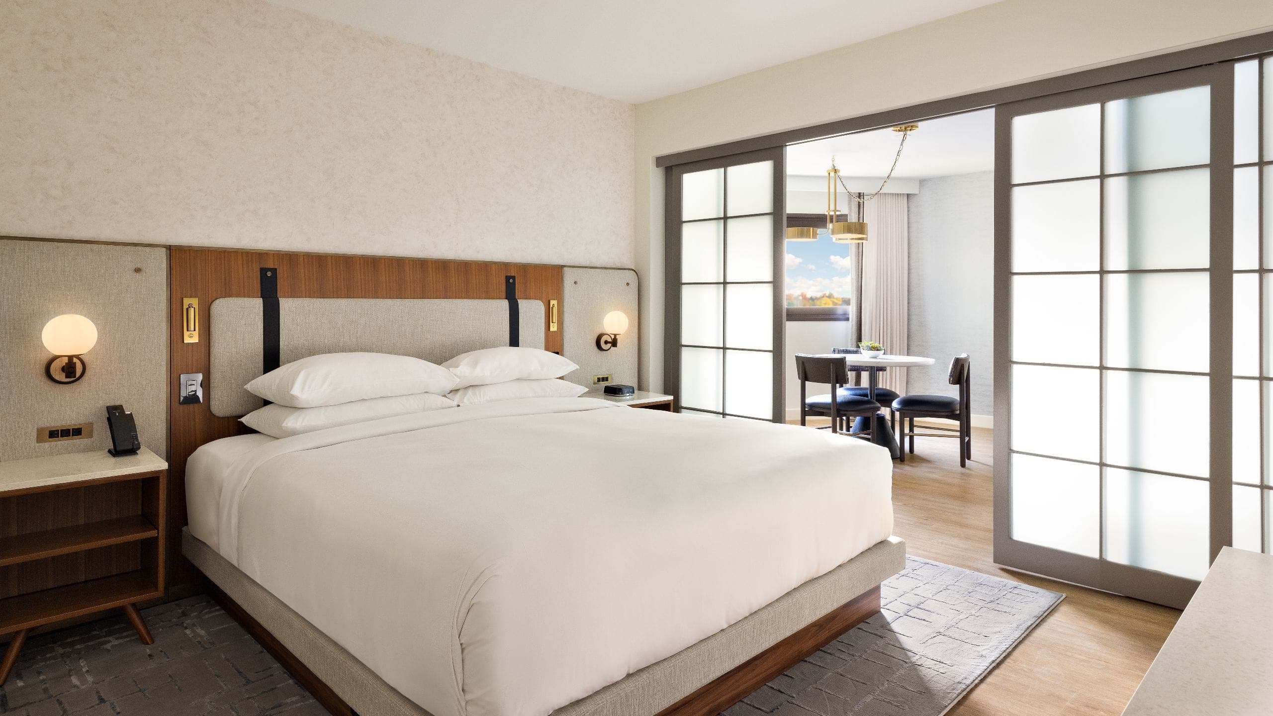 Executive Suite - Image 2