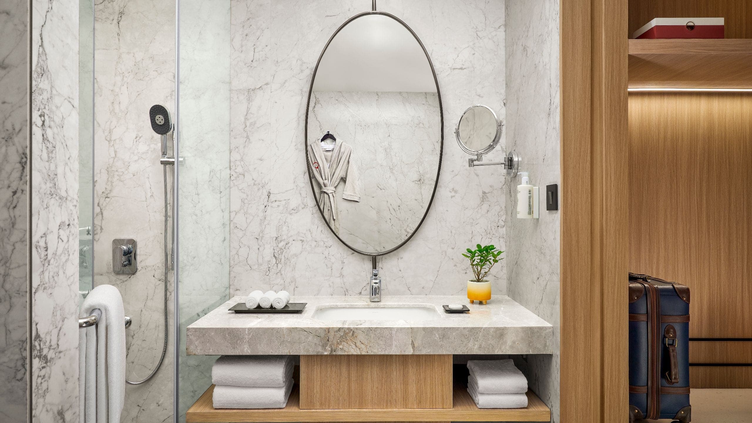 Junior Suite - Image 2