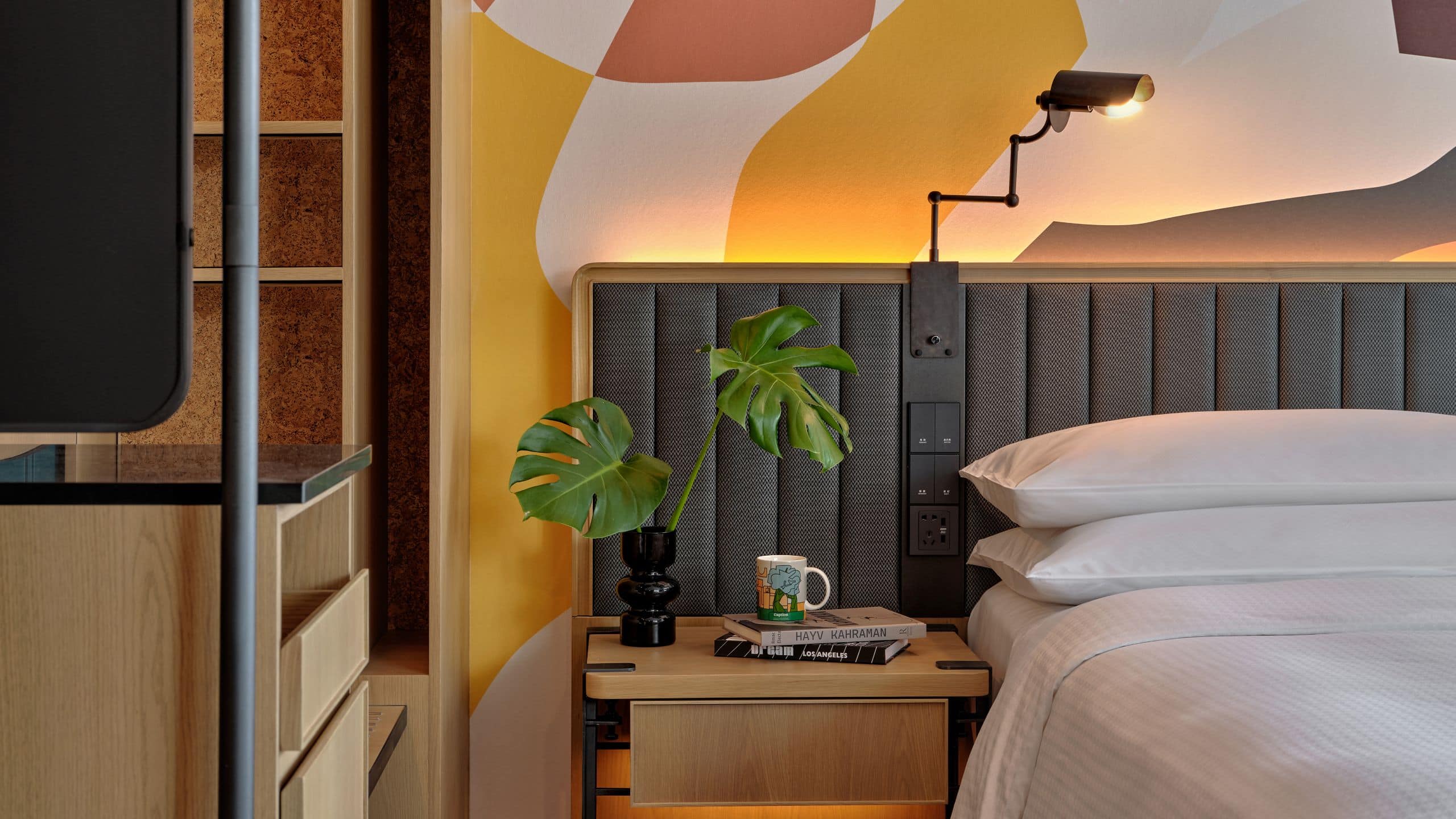 1 King Bed - Image 2