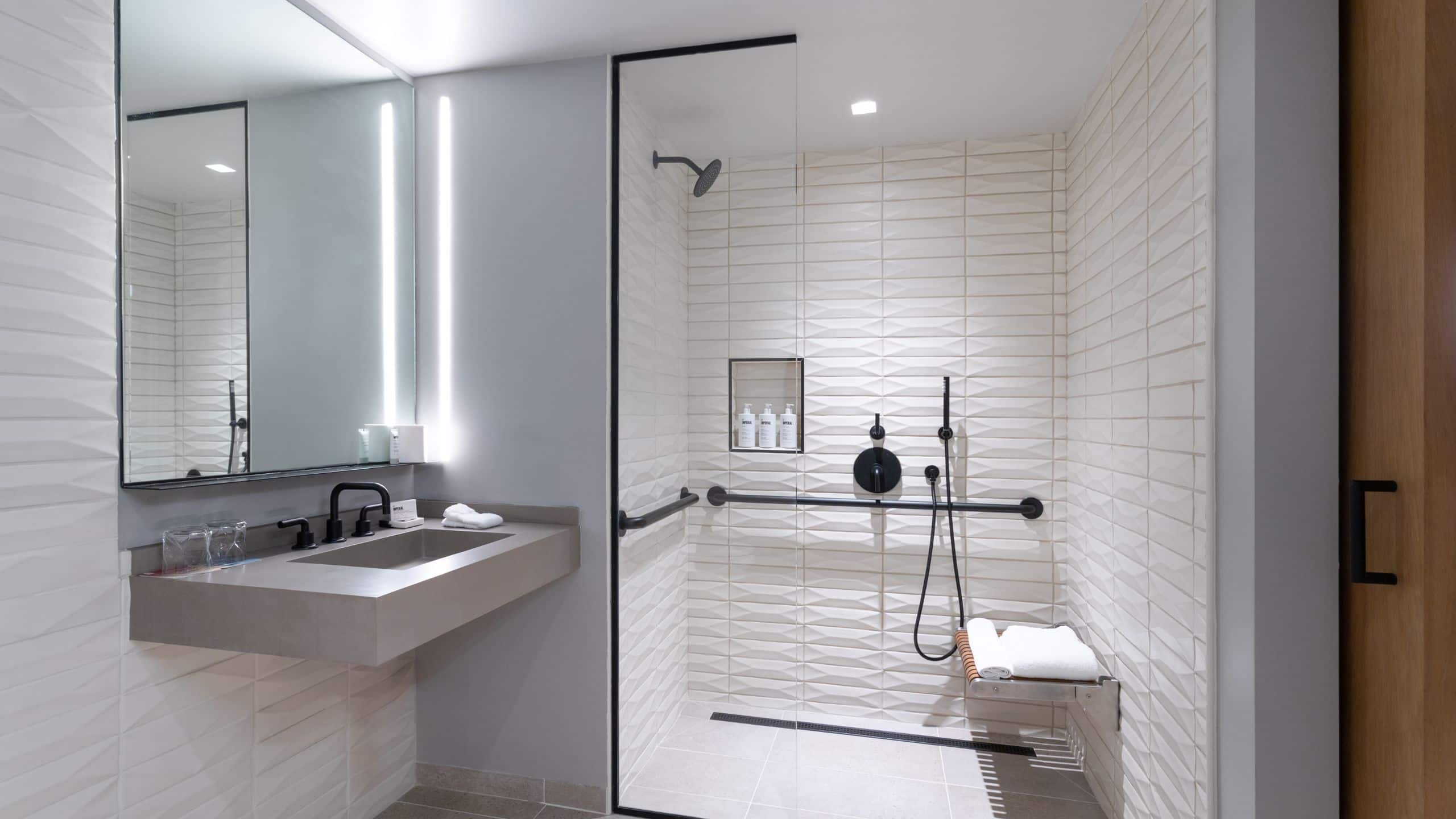 Accessible | 2 Queen Beds with Roll-In Shower - Image 2