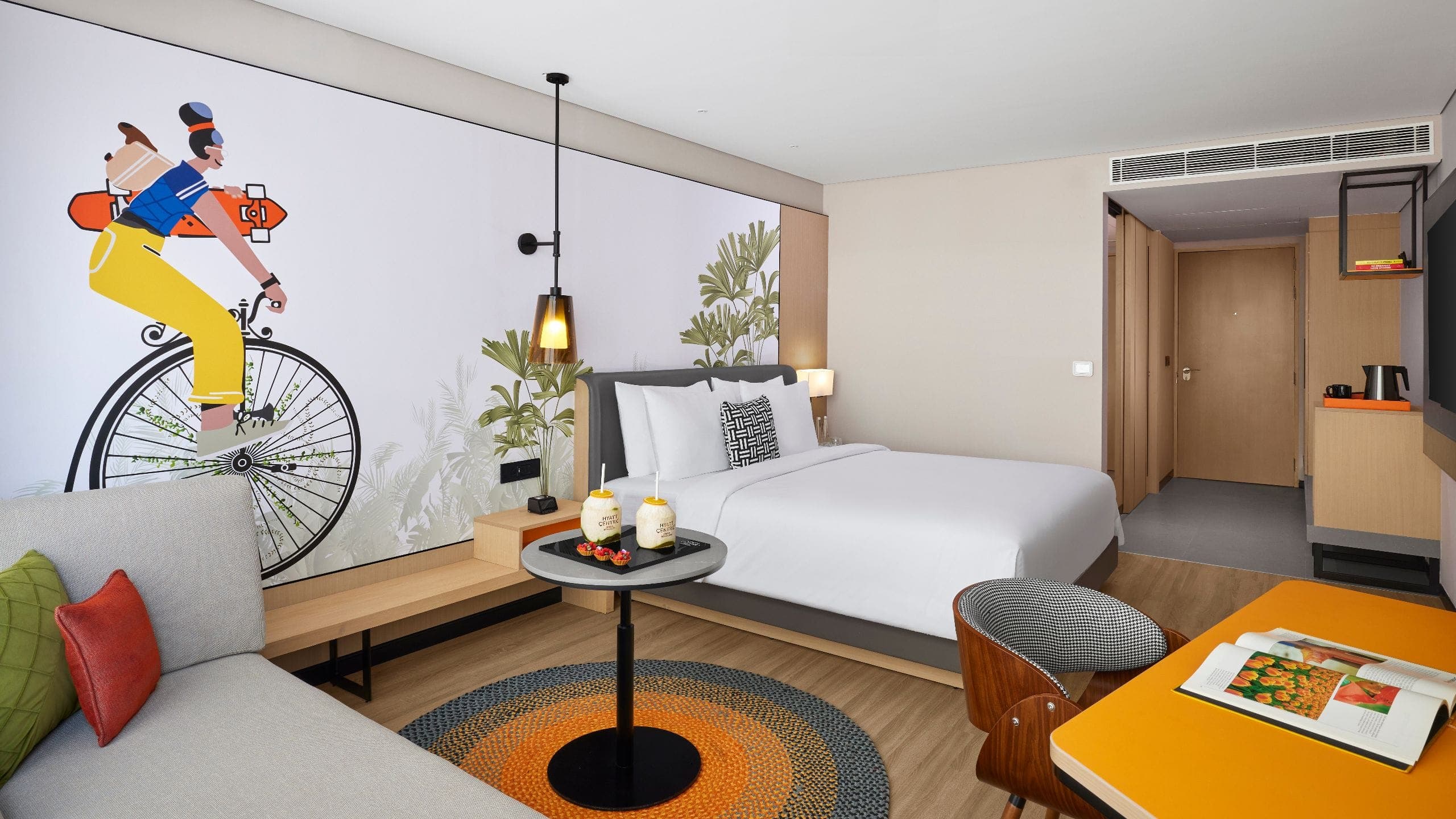 1 King Bed - Image 1