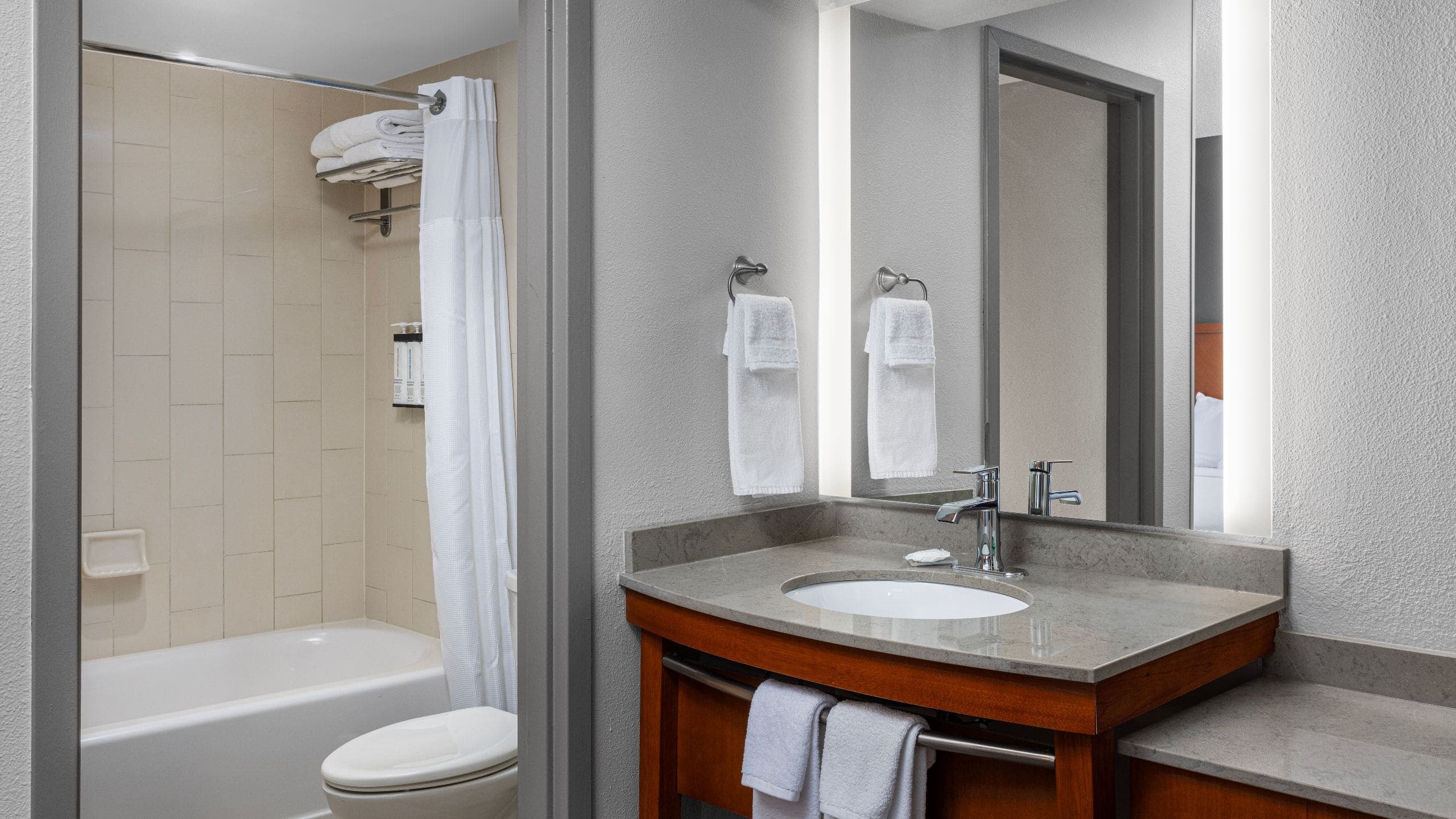 Two Double Beds (With Sofa Bed) - Image 4