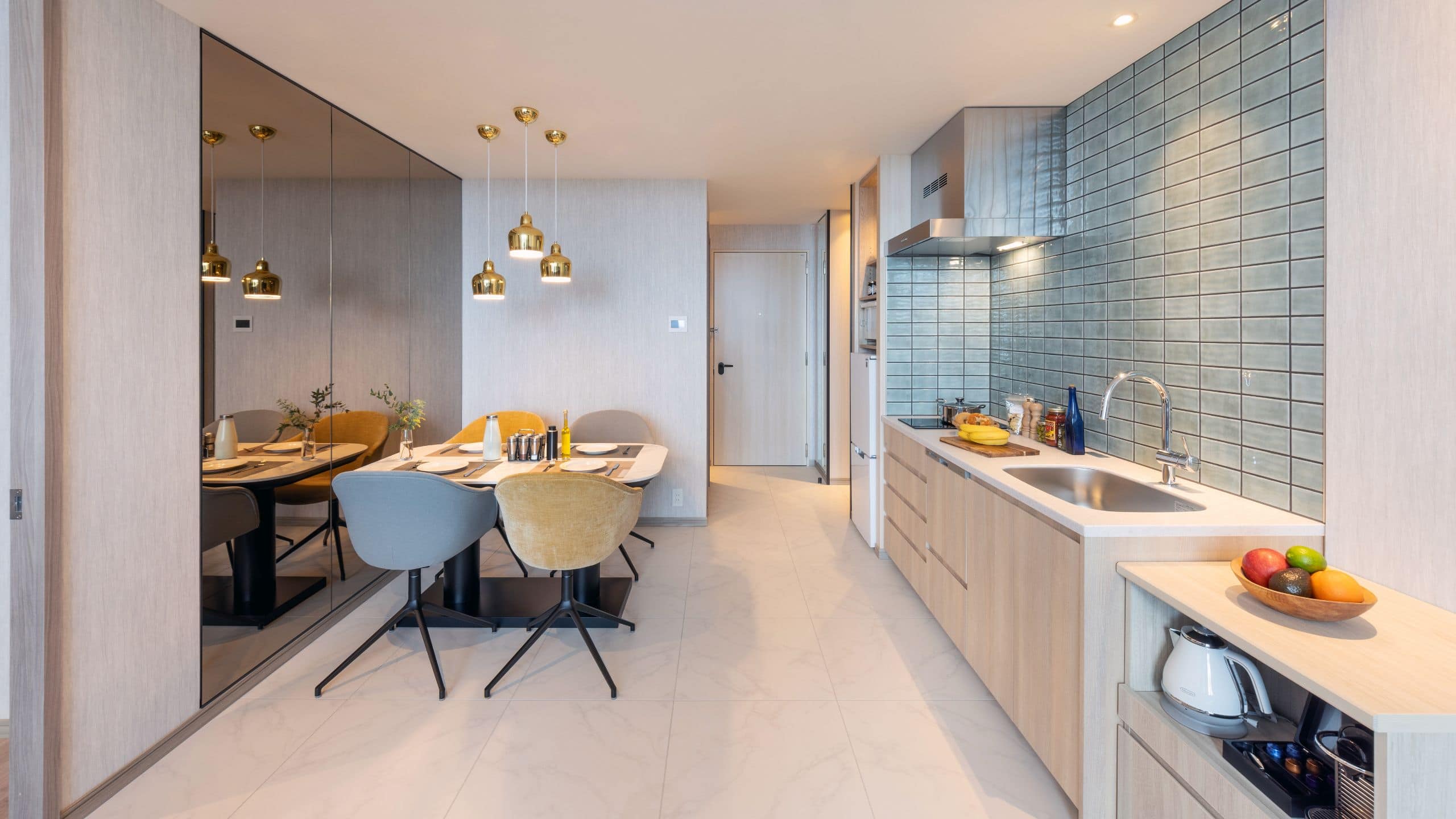 Suite, 2 Twin Beds - Image 1