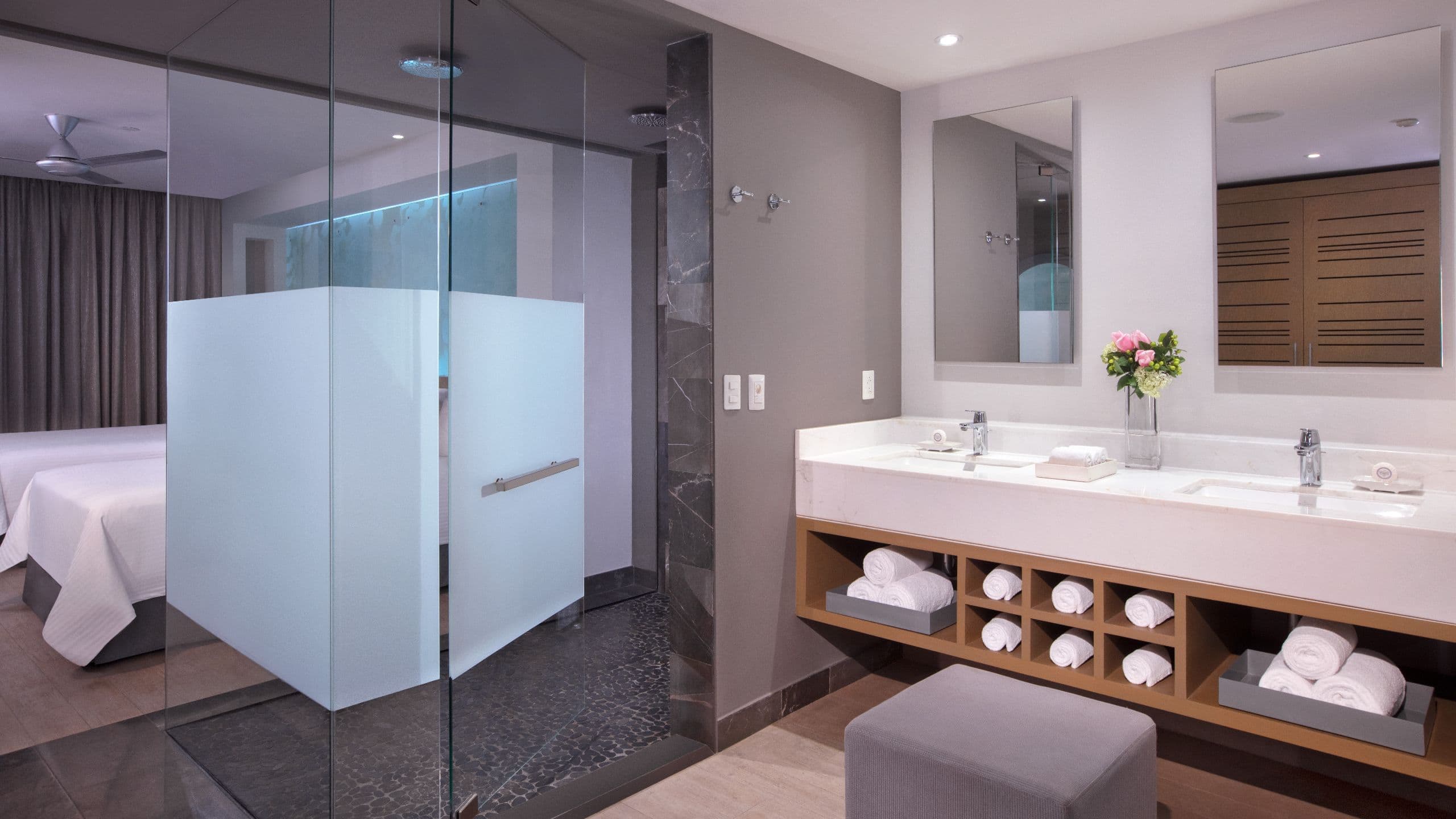 Allure Junior Suite Ocean View Double Beds - Image 2