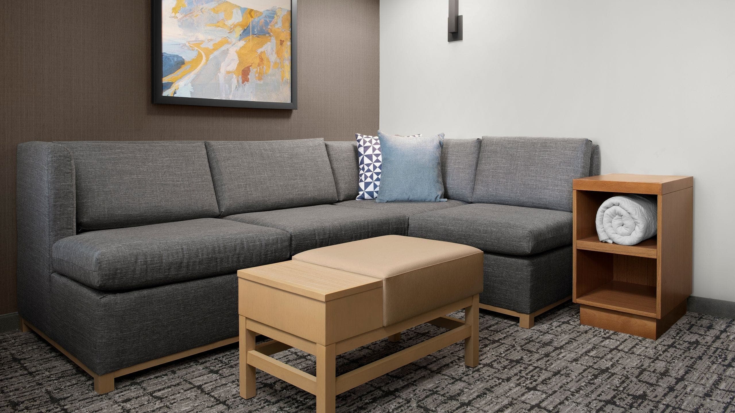 King Bed (with sofa bed) - Image 4