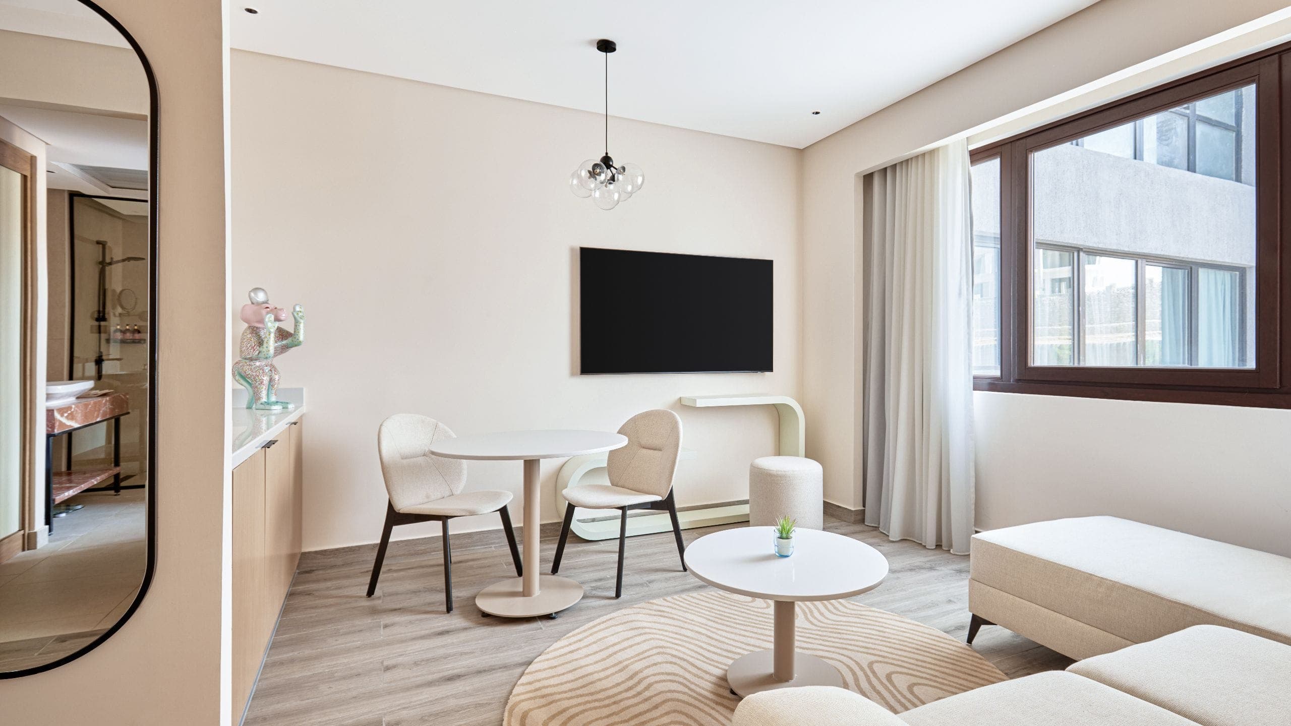 1 Bedroom Suite Deluxe - Image 3