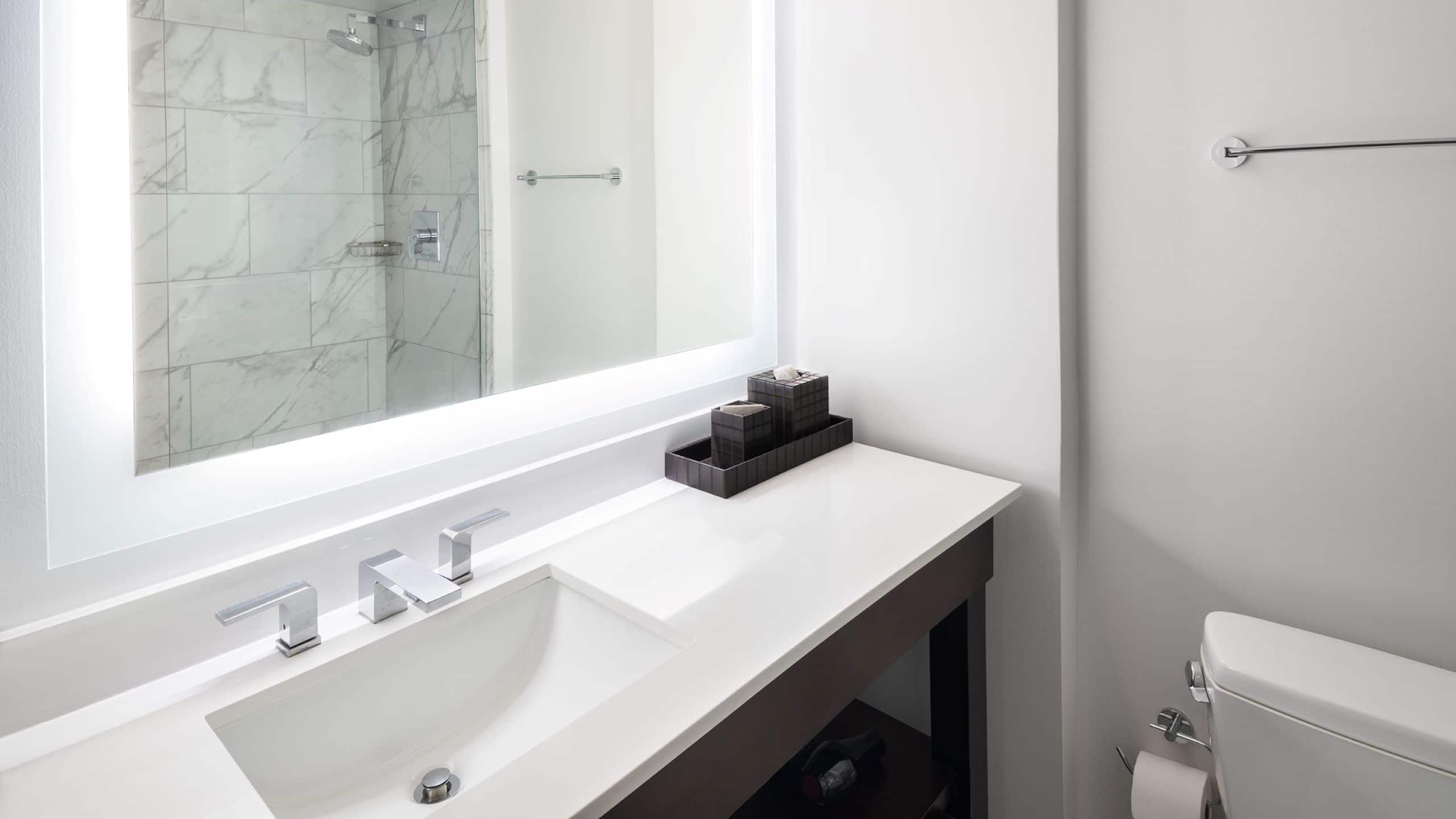 1 King Bed - Image 2