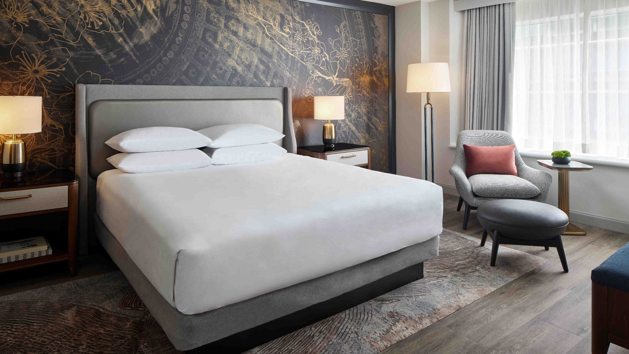 Executive King Suite - Image 2