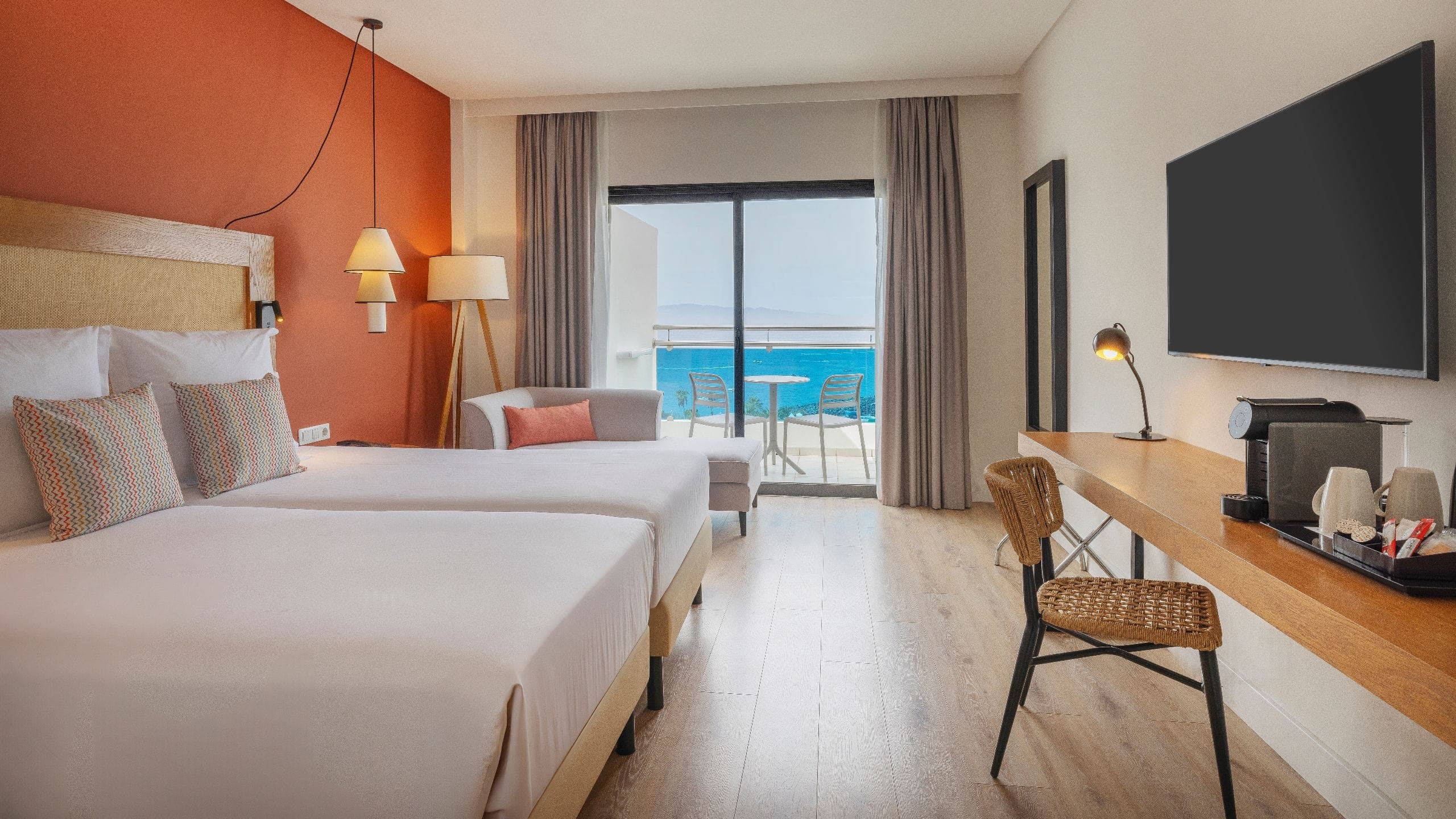 My Favorite Club Double Superior Ocean View - Image 2