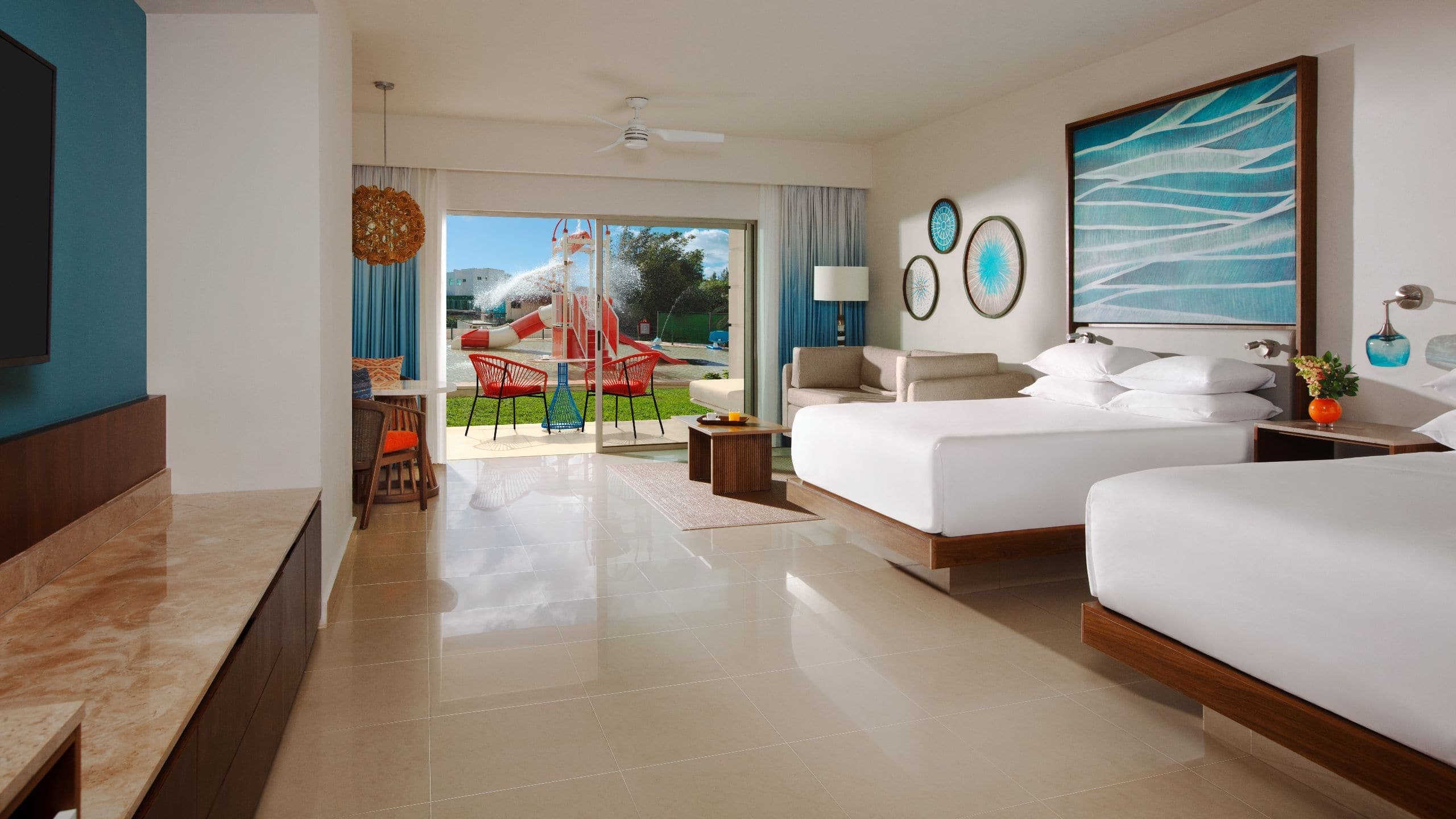 Water Park View Family Junior Suite Double - Image 3