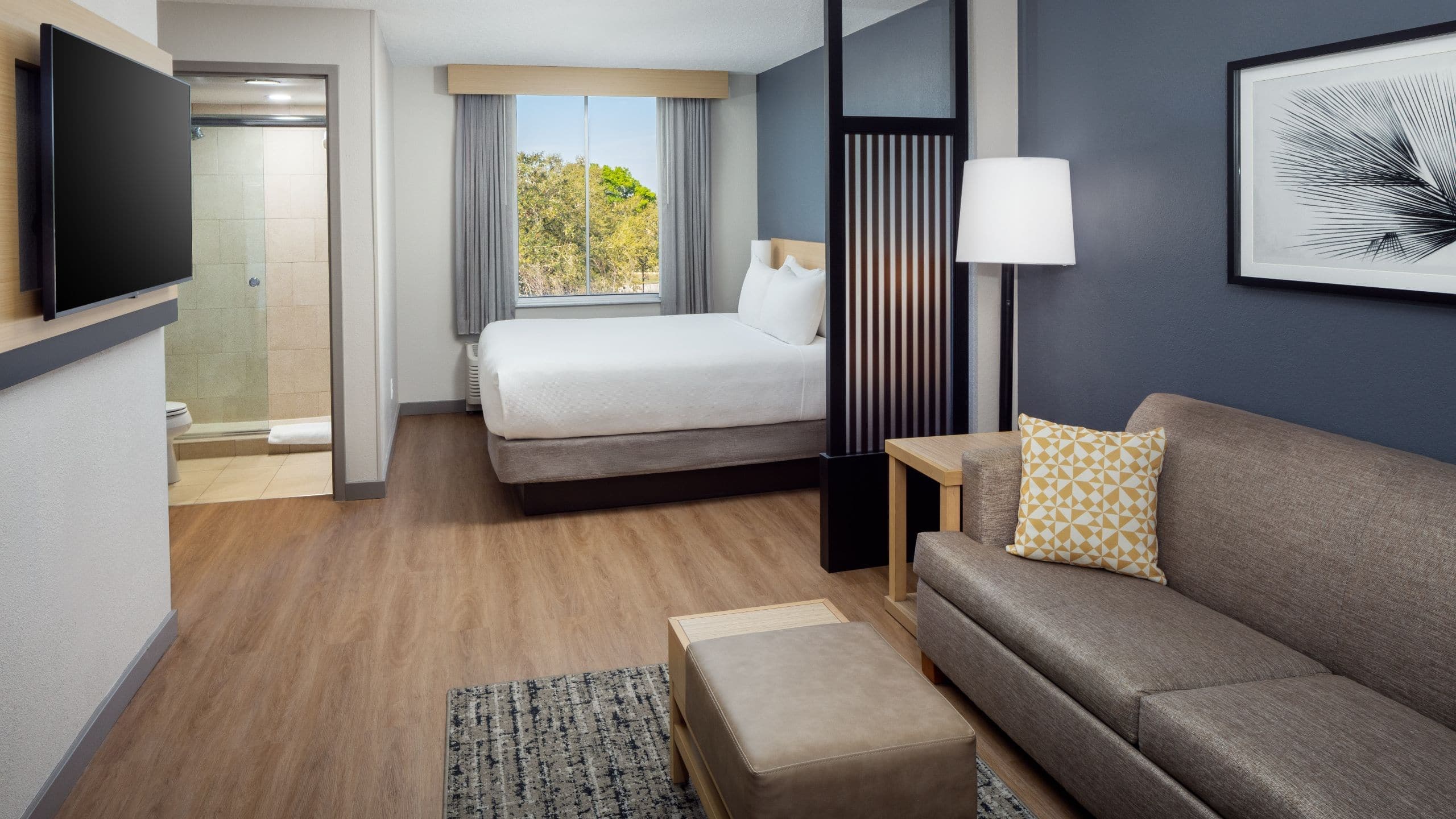 King Bed (With Sofa Bed) - Image 1