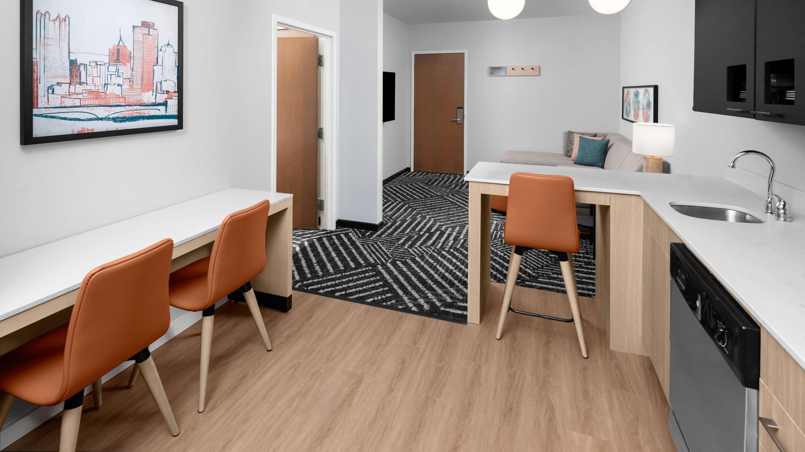 One Bedroom King Suite - Image 3