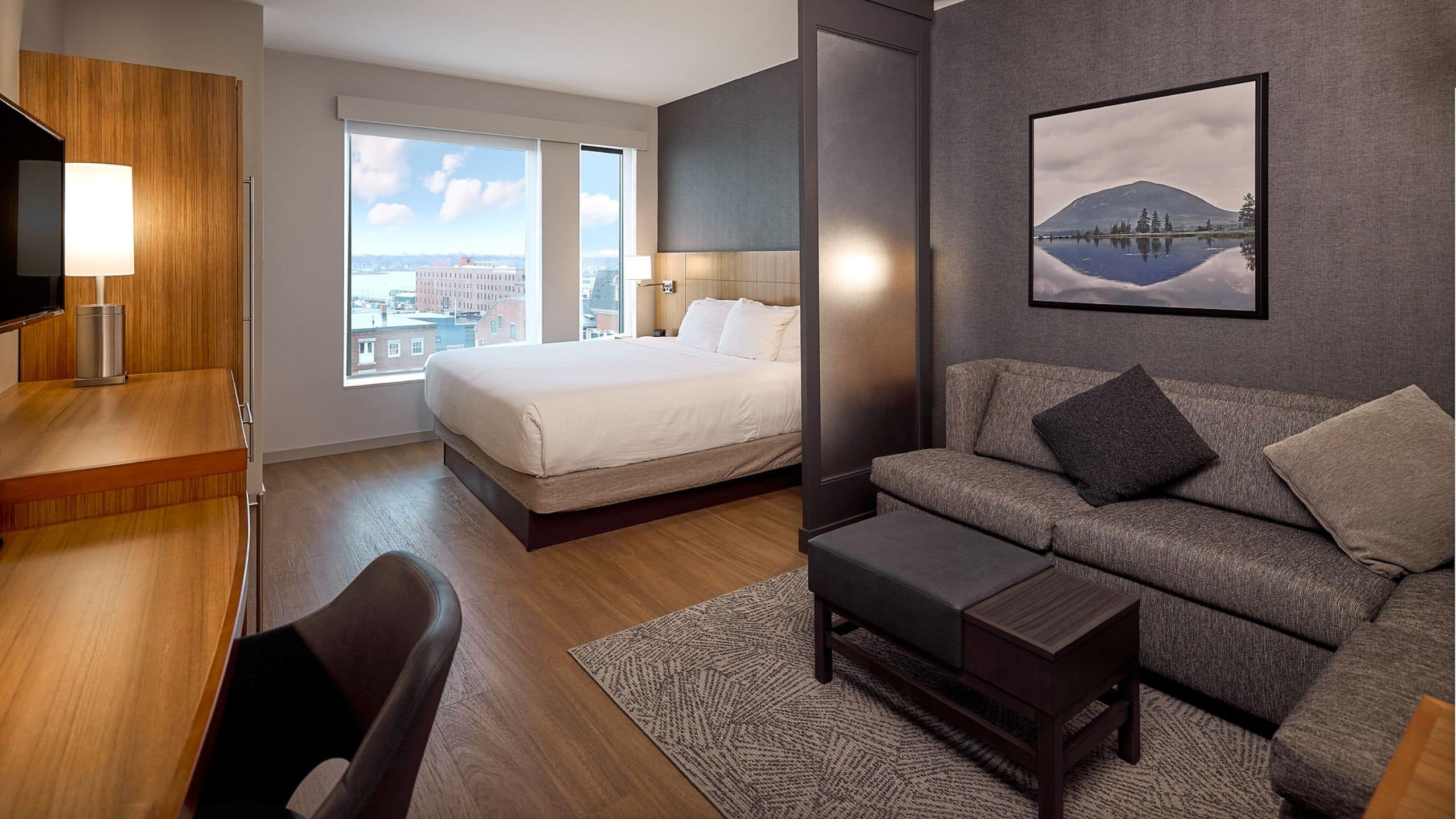 King Bed (with sofa bed) - Image 11