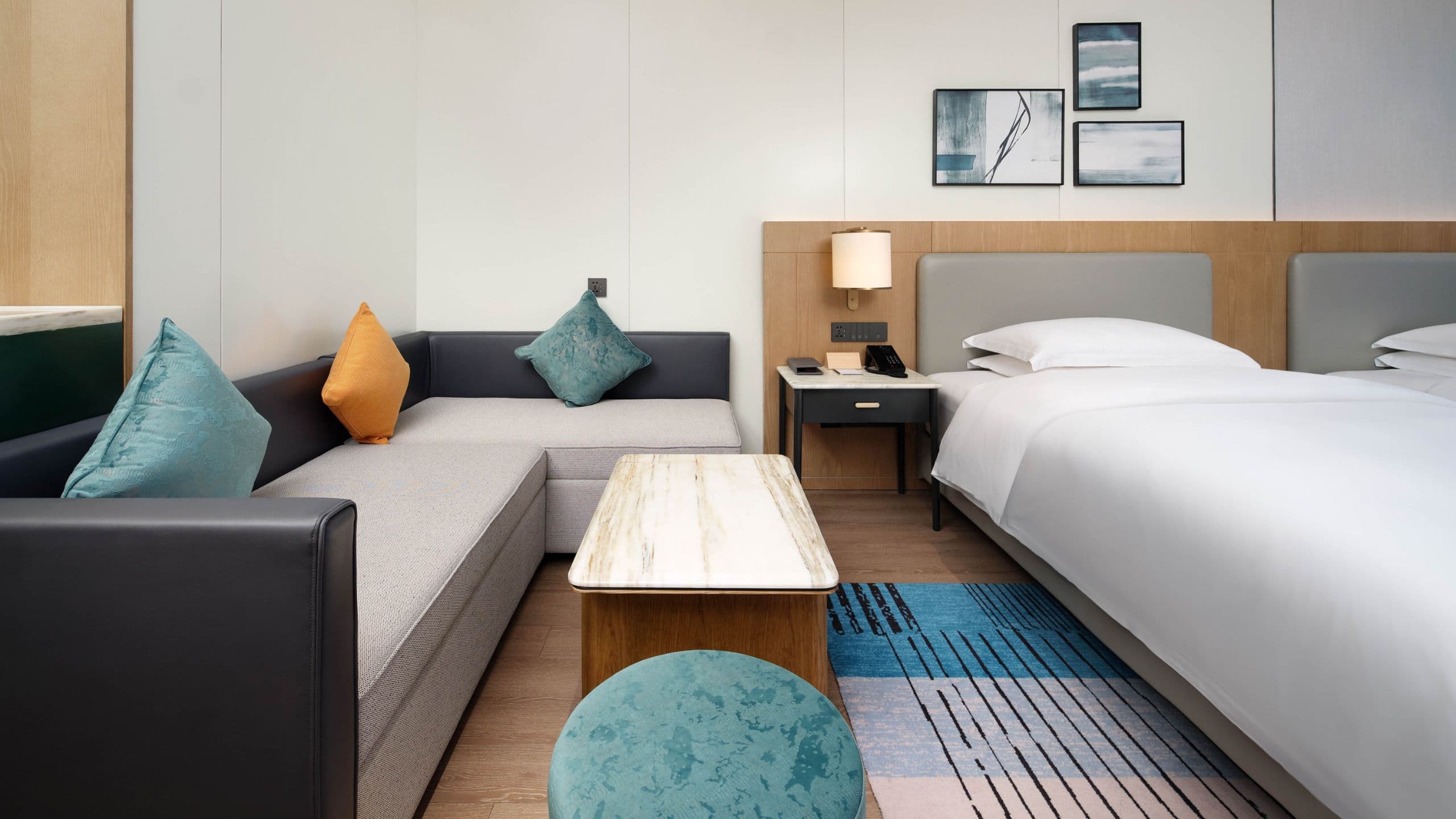 2 Twin Beds - Image 3