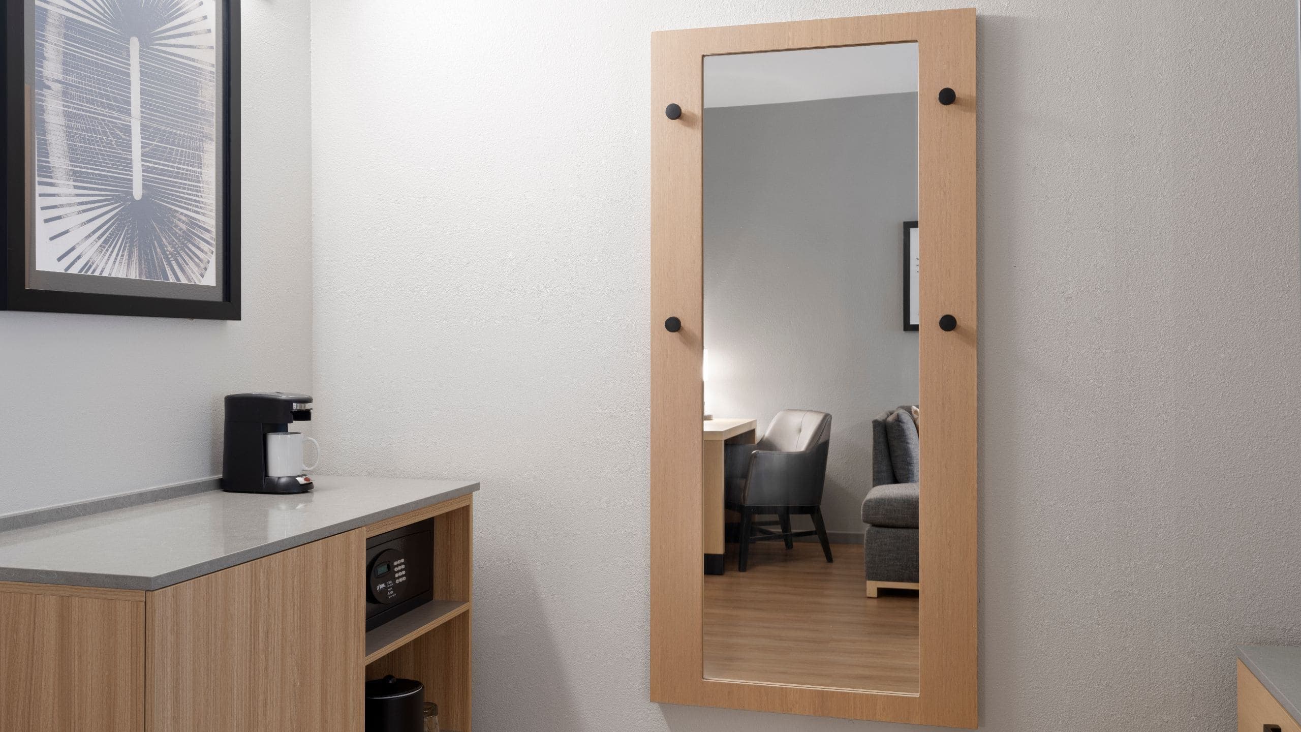 King Bed (with sofa bed) - Image 4