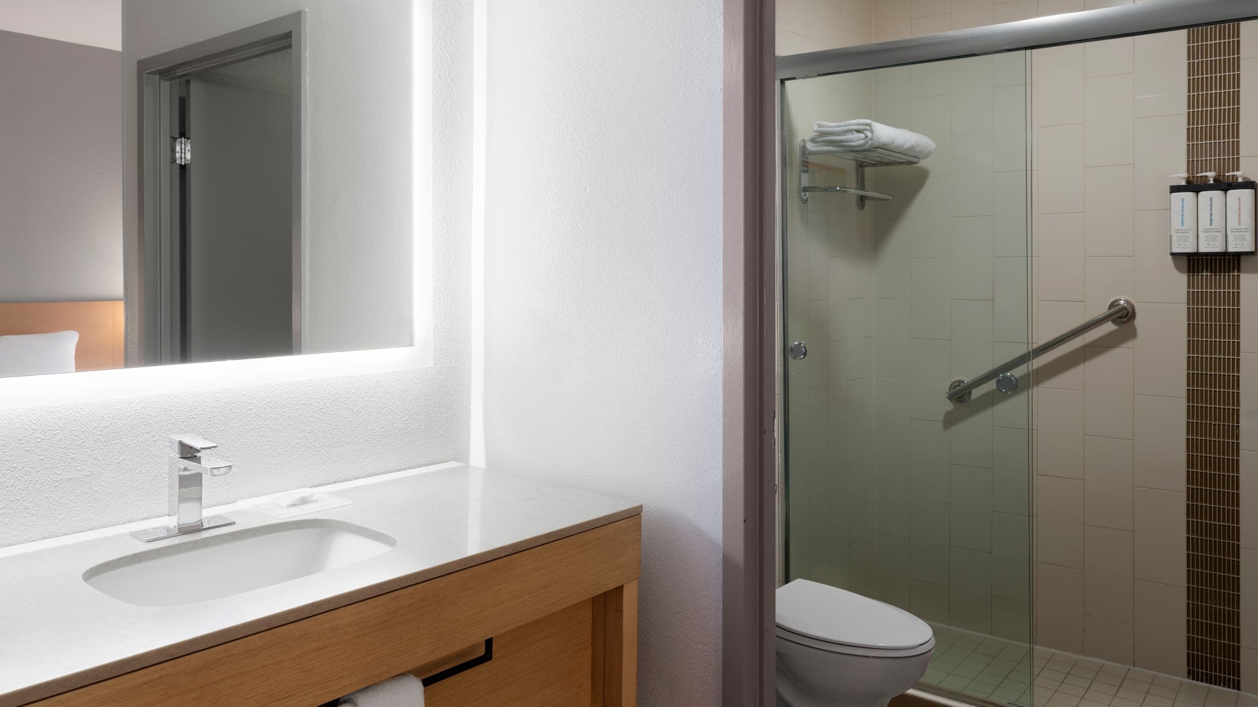 King Bed (with sofa bed) - Image 5