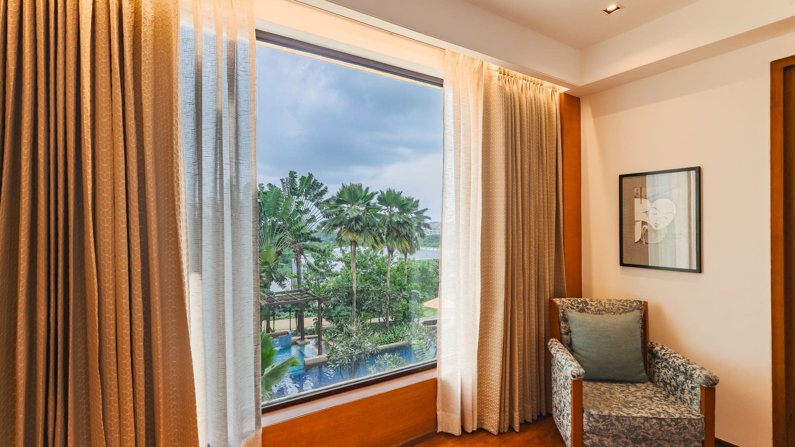 Hyatt Executive Suite - Image 3