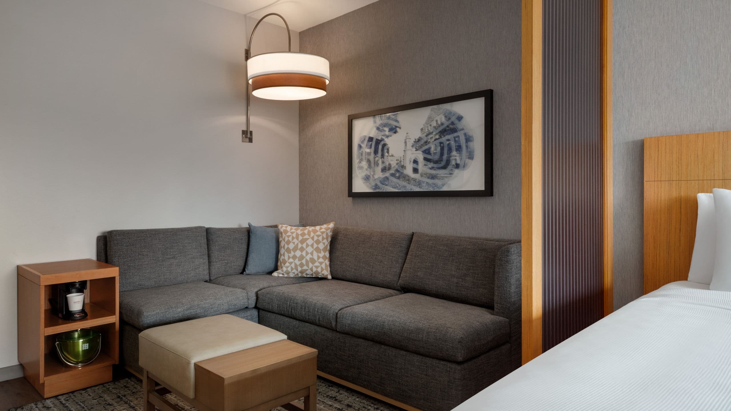 King Bed (with sofa bed) - Image 3