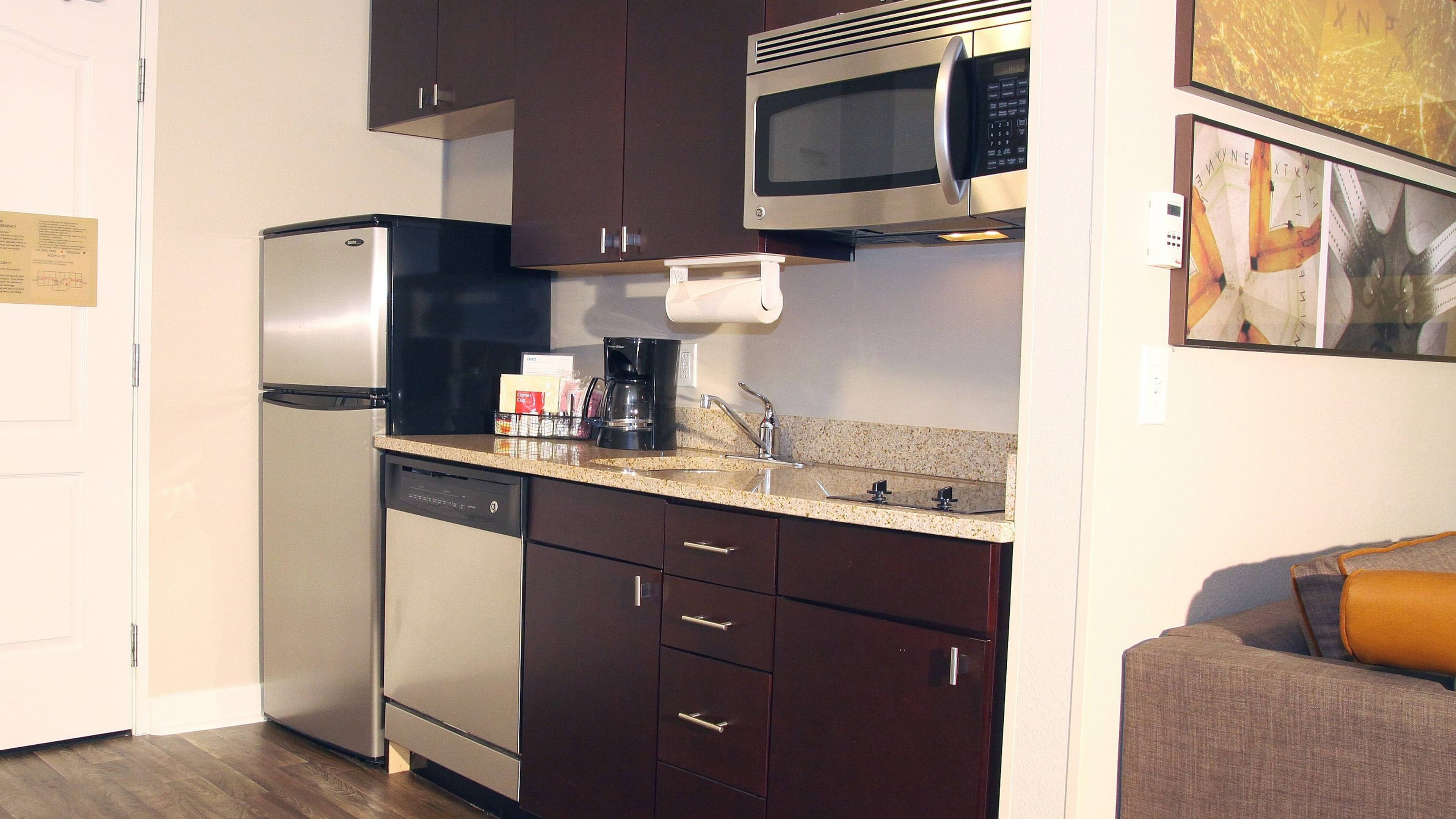 1 Bedroom Suite - Image 5