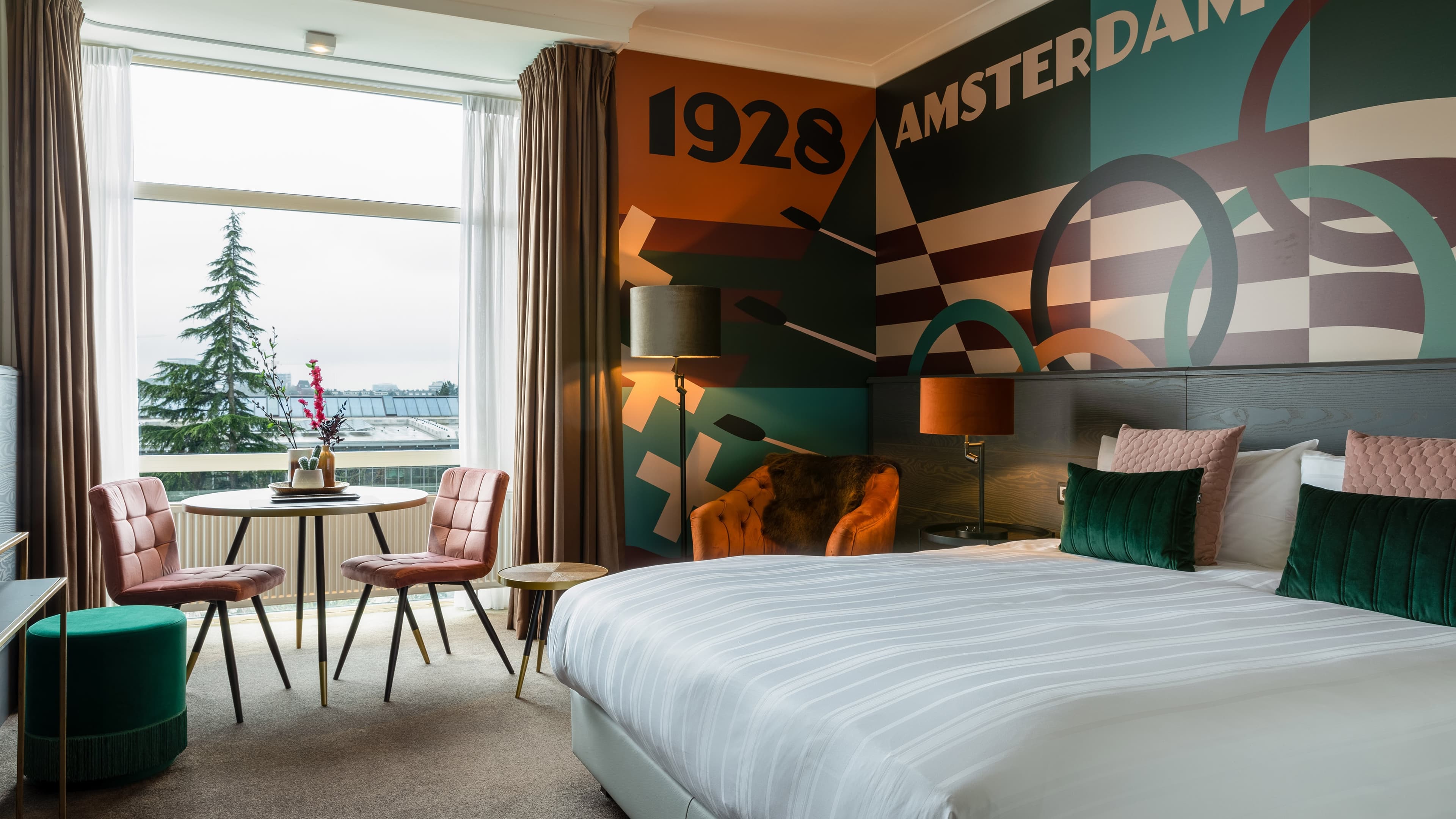 Deluxe Room - Image 1