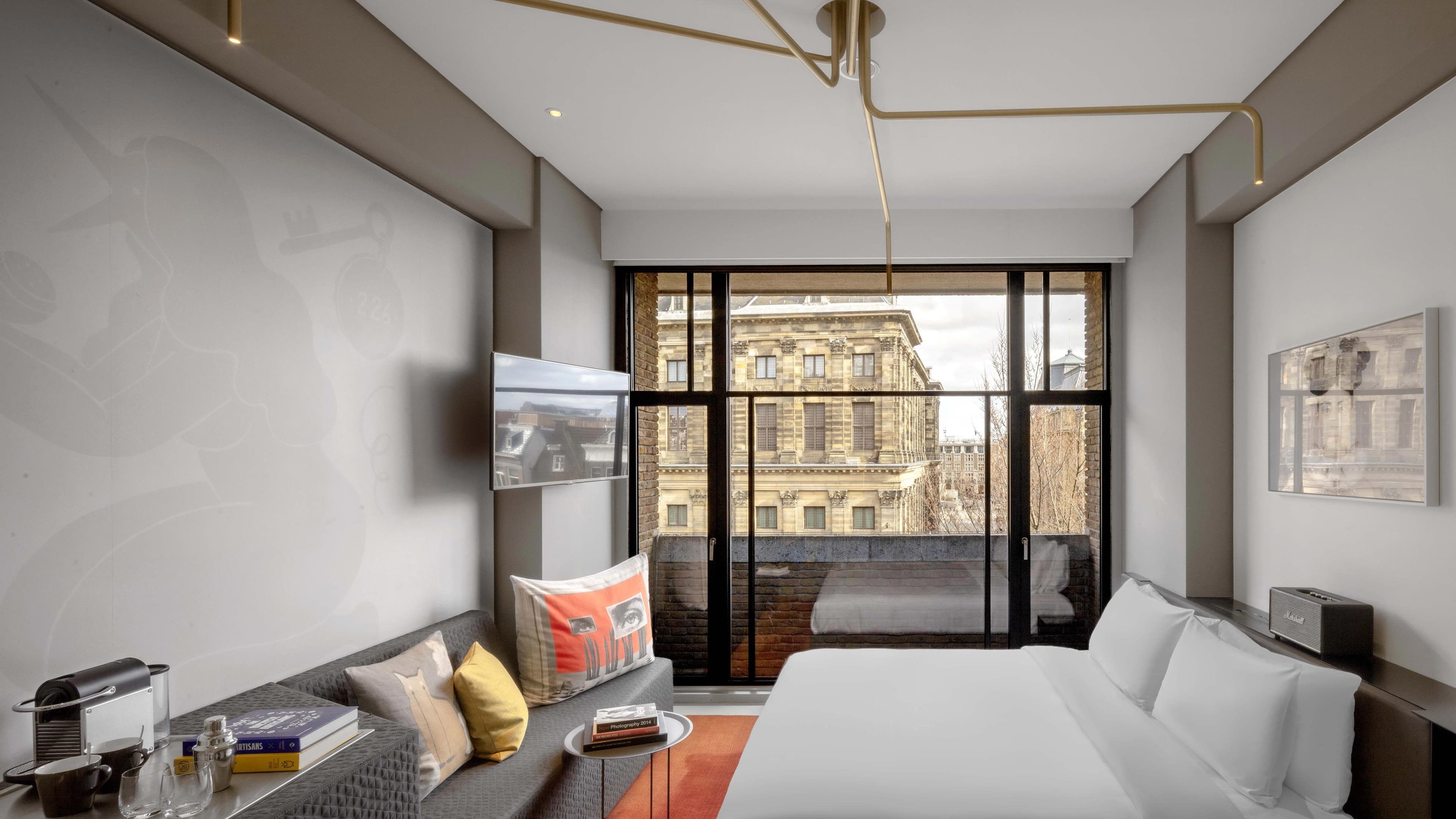 Deluxe Exchange - Image 3