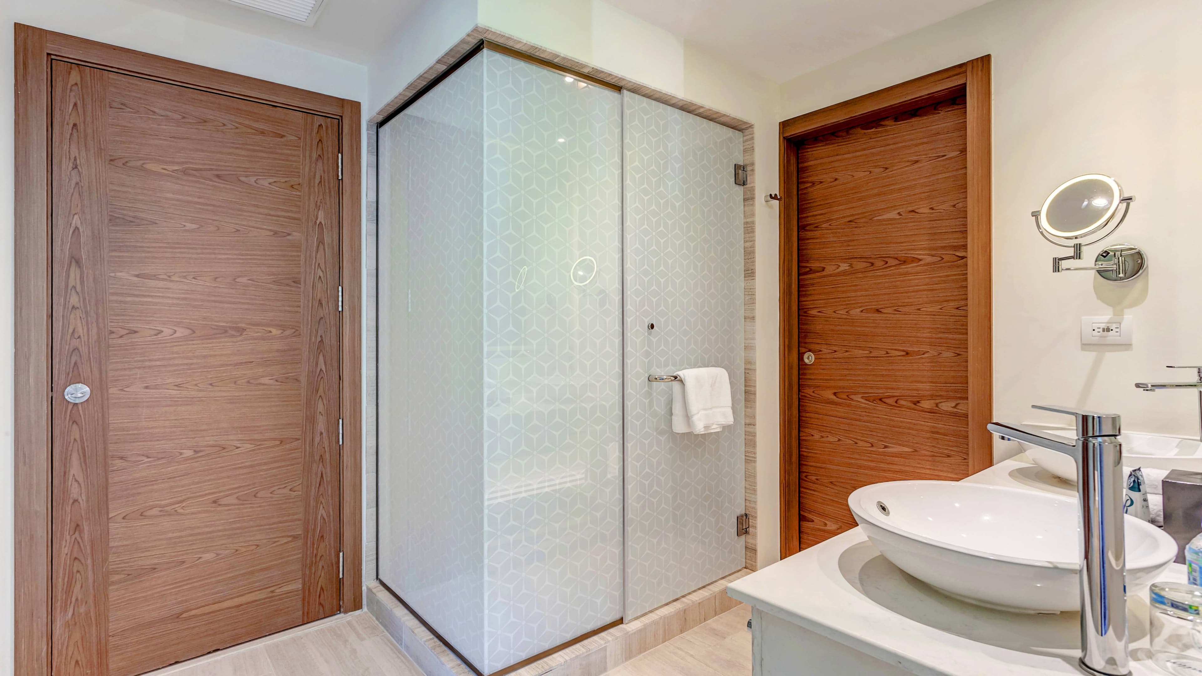 Butler Service - Image 3