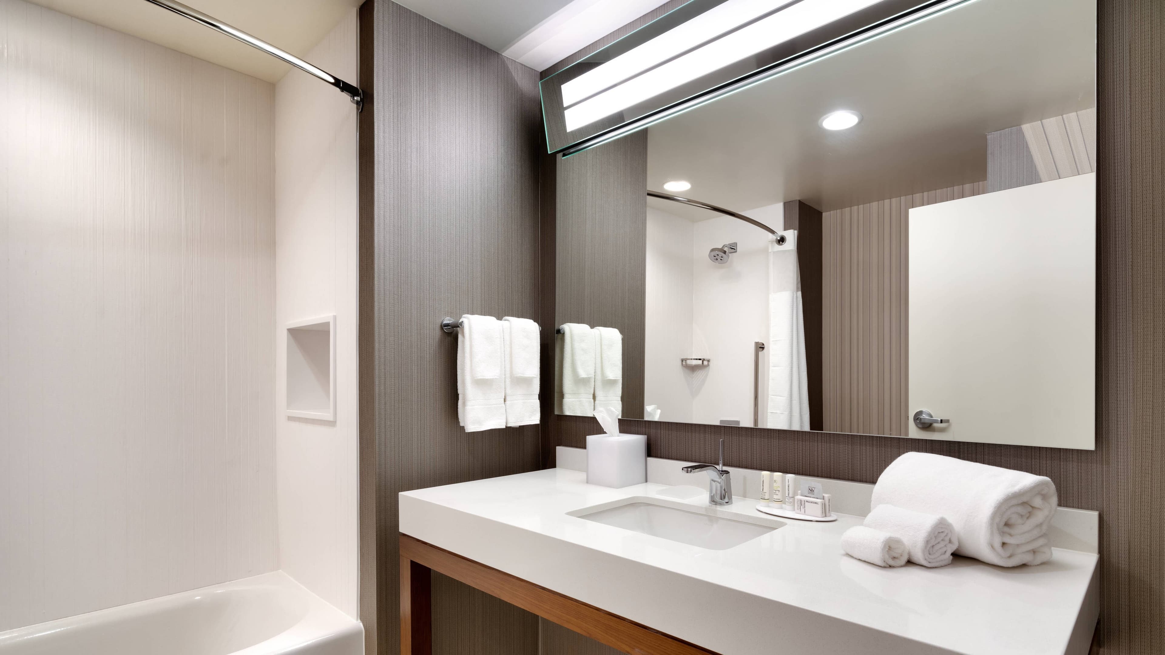 Two Queen Guest Room - Image 3