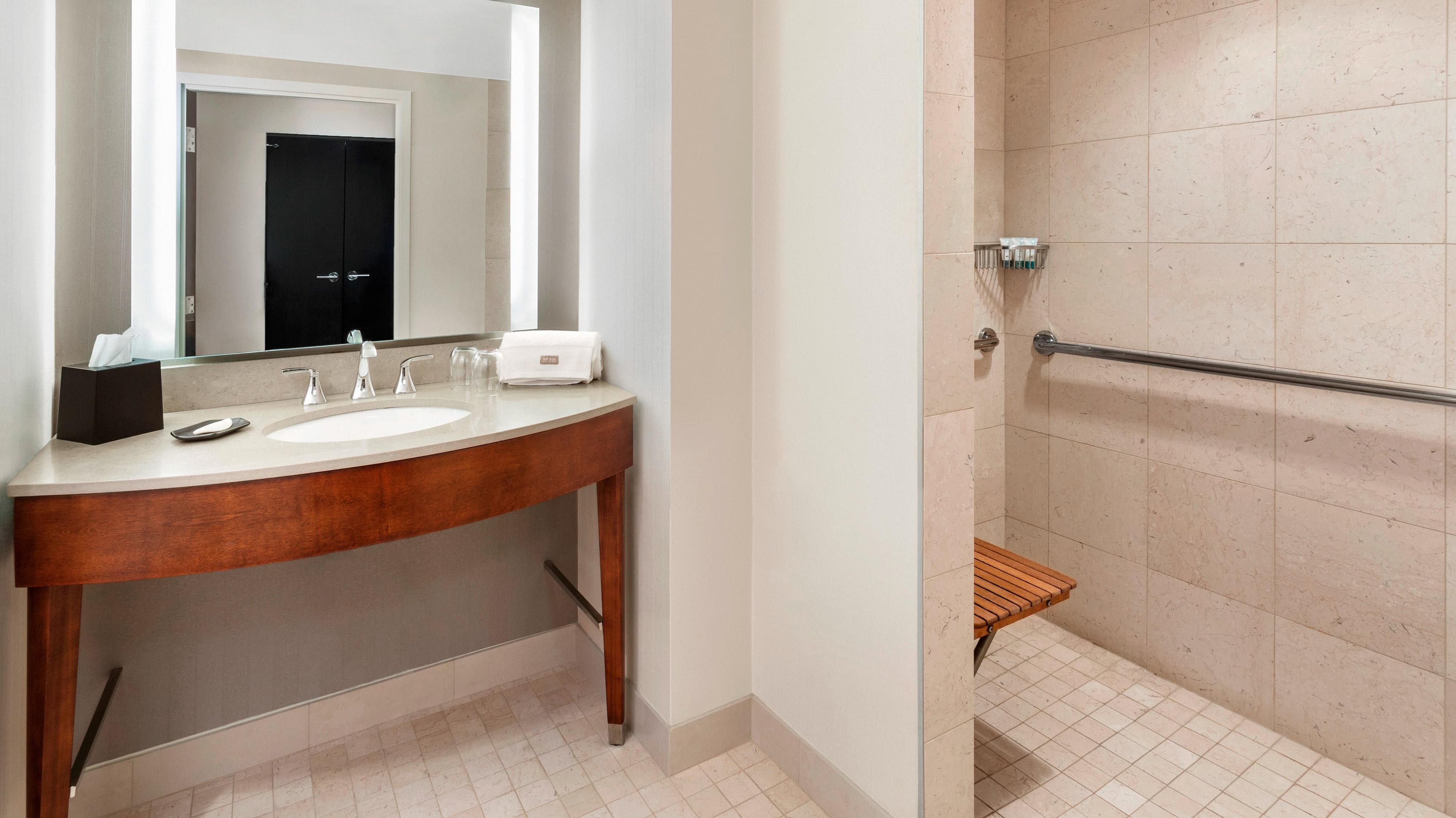 Club level - Image 5