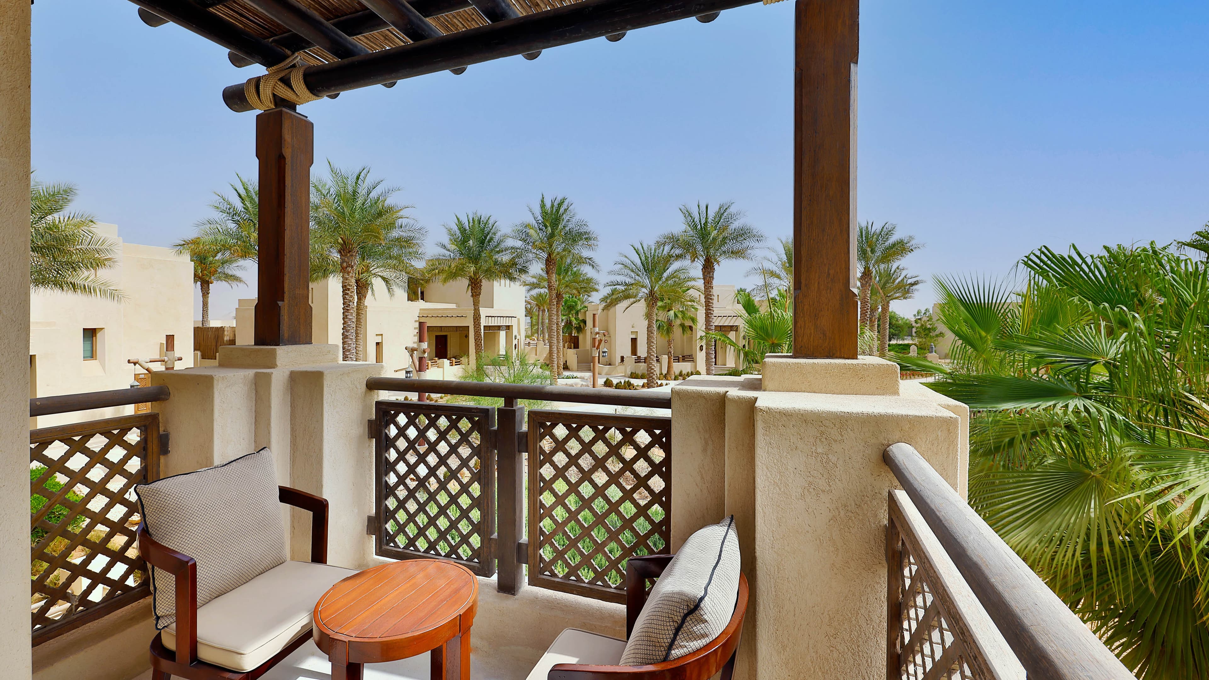 Superior King - Image 1