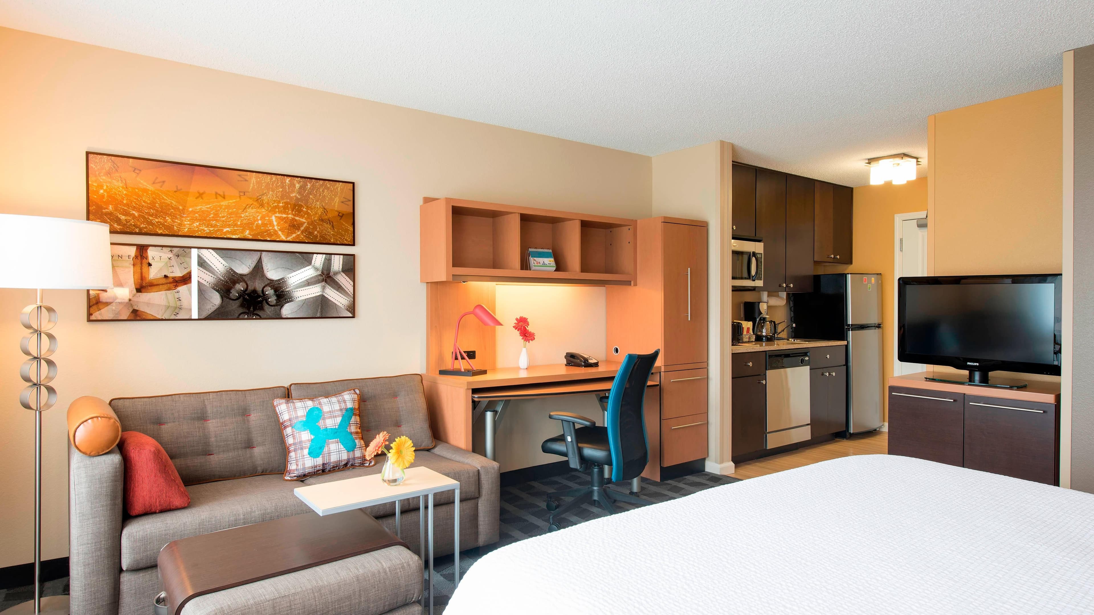 Larger Studio - Image 1